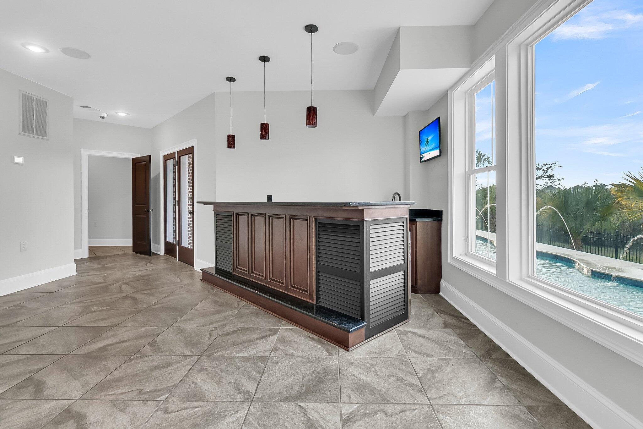 2777 Oak Manor Drive