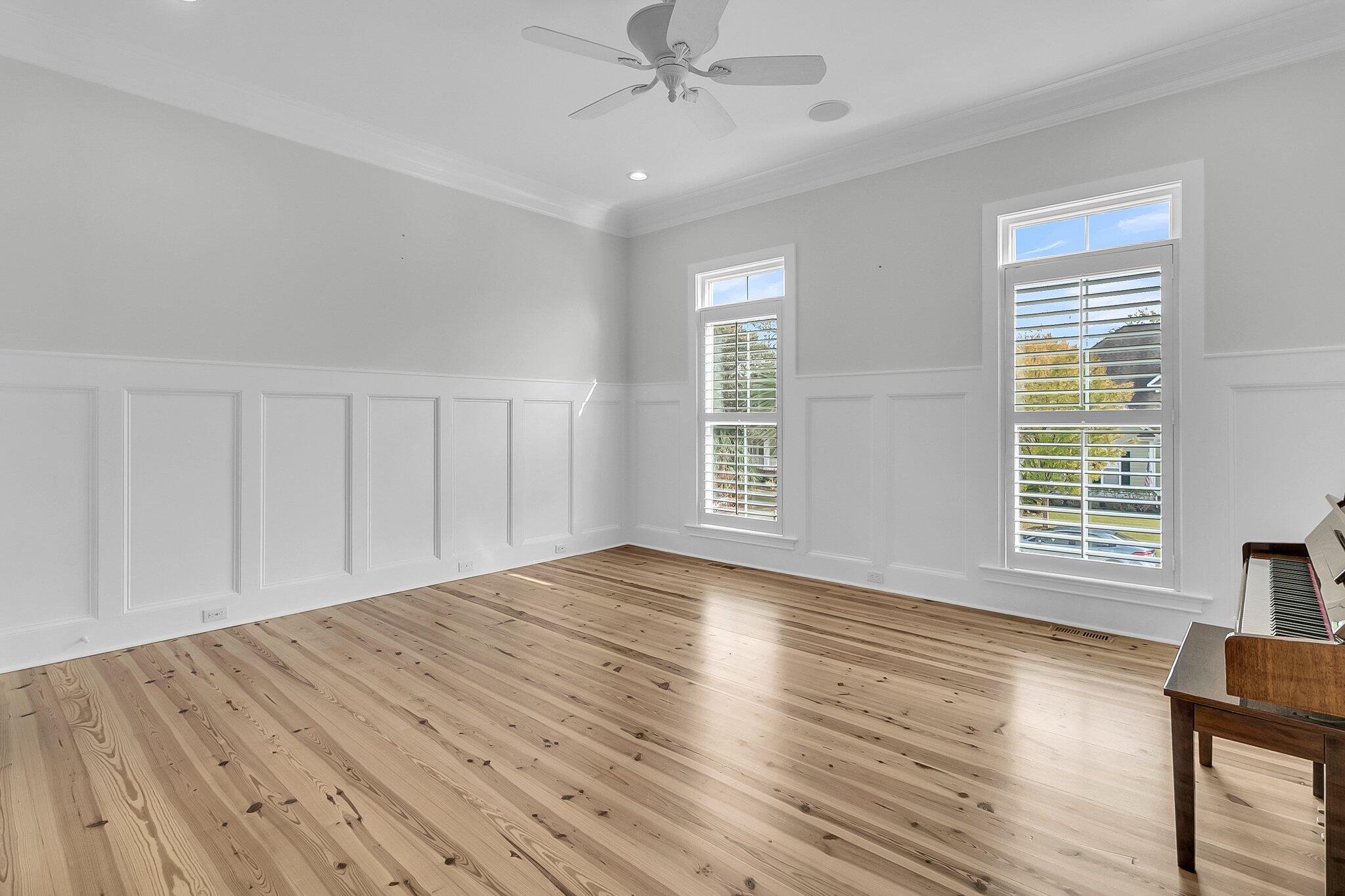 2777 Oak Manor Drive