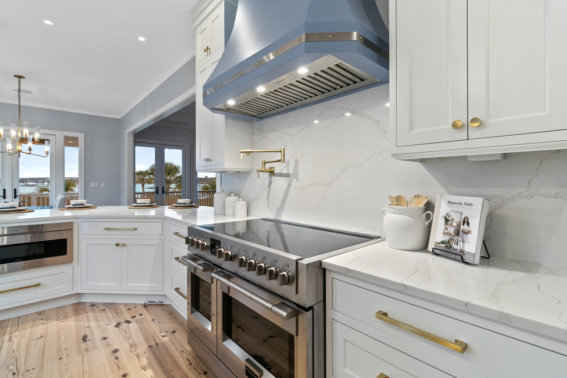 2777 Oak Manor Drive