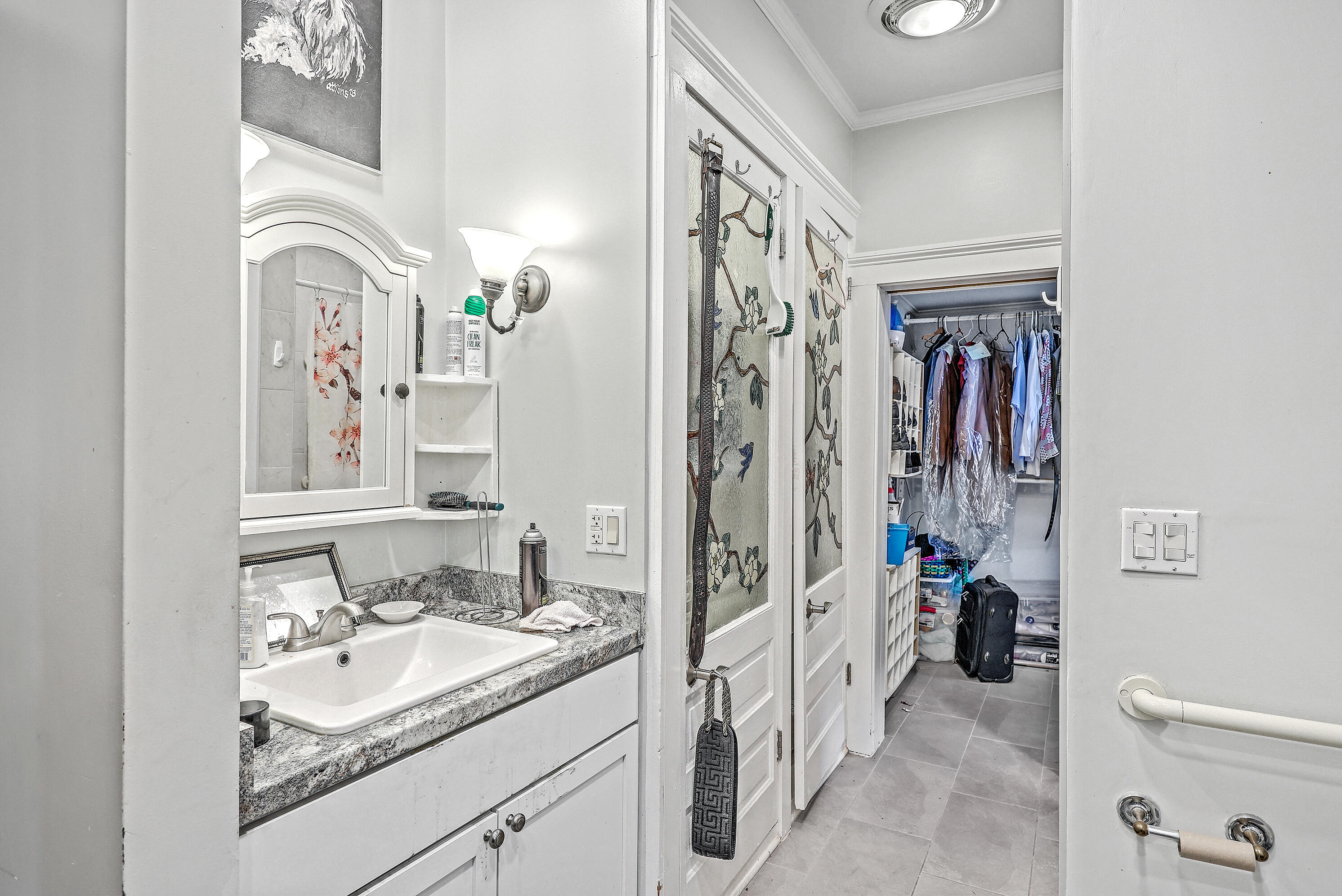 108 NW Railroad Avenue