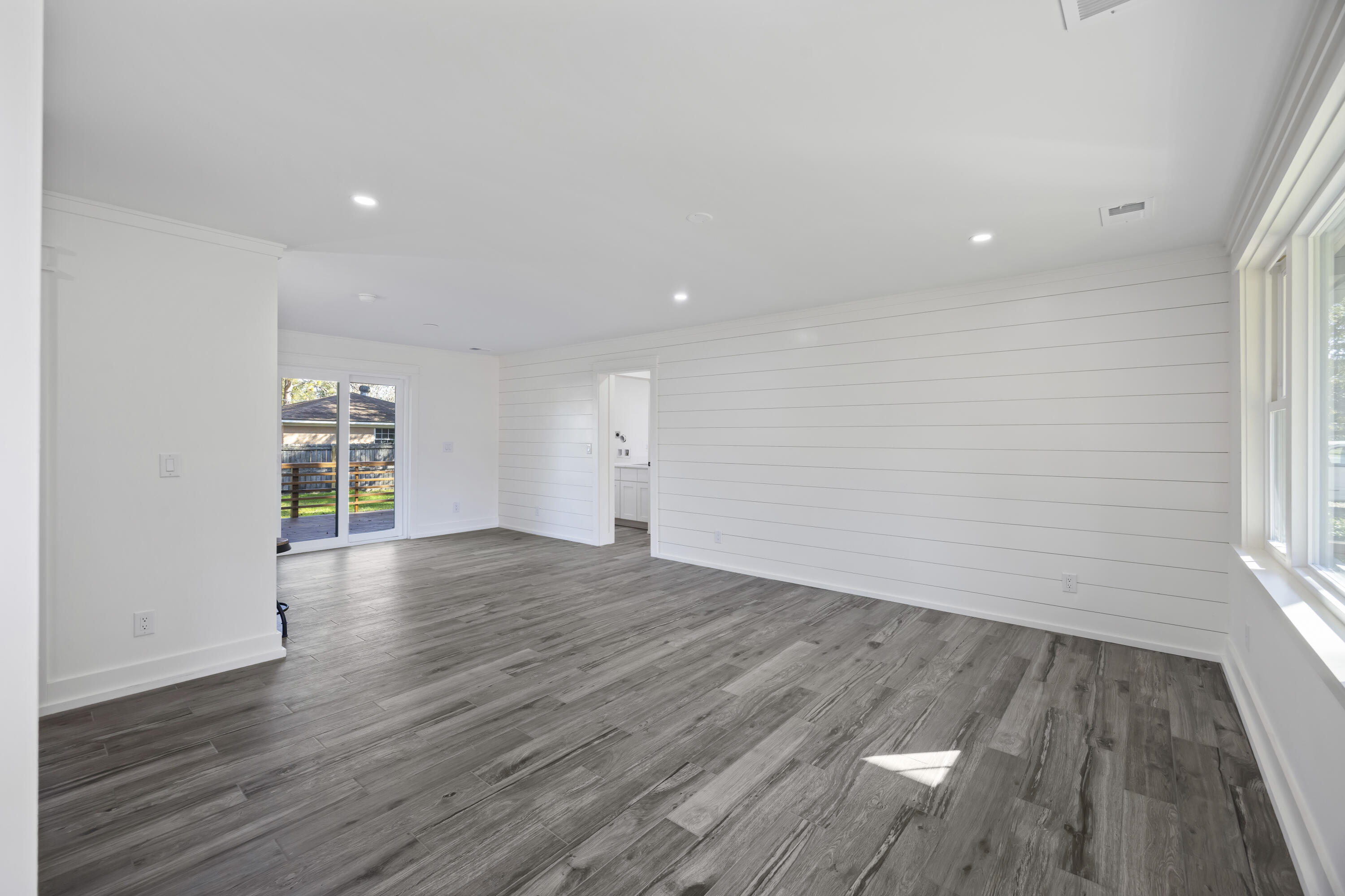 1328 Hermitage Avenue