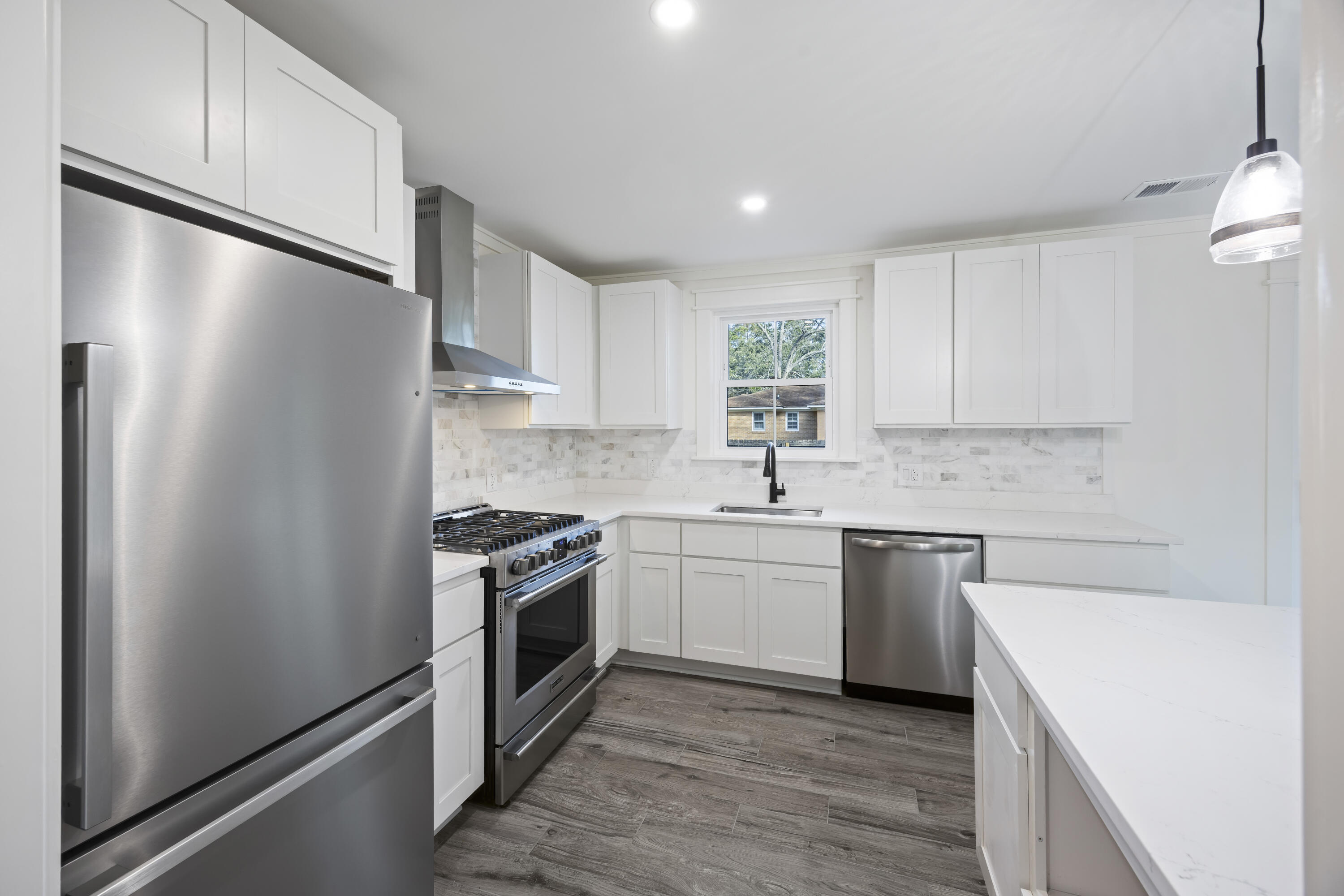 1328 Hermitage Avenue