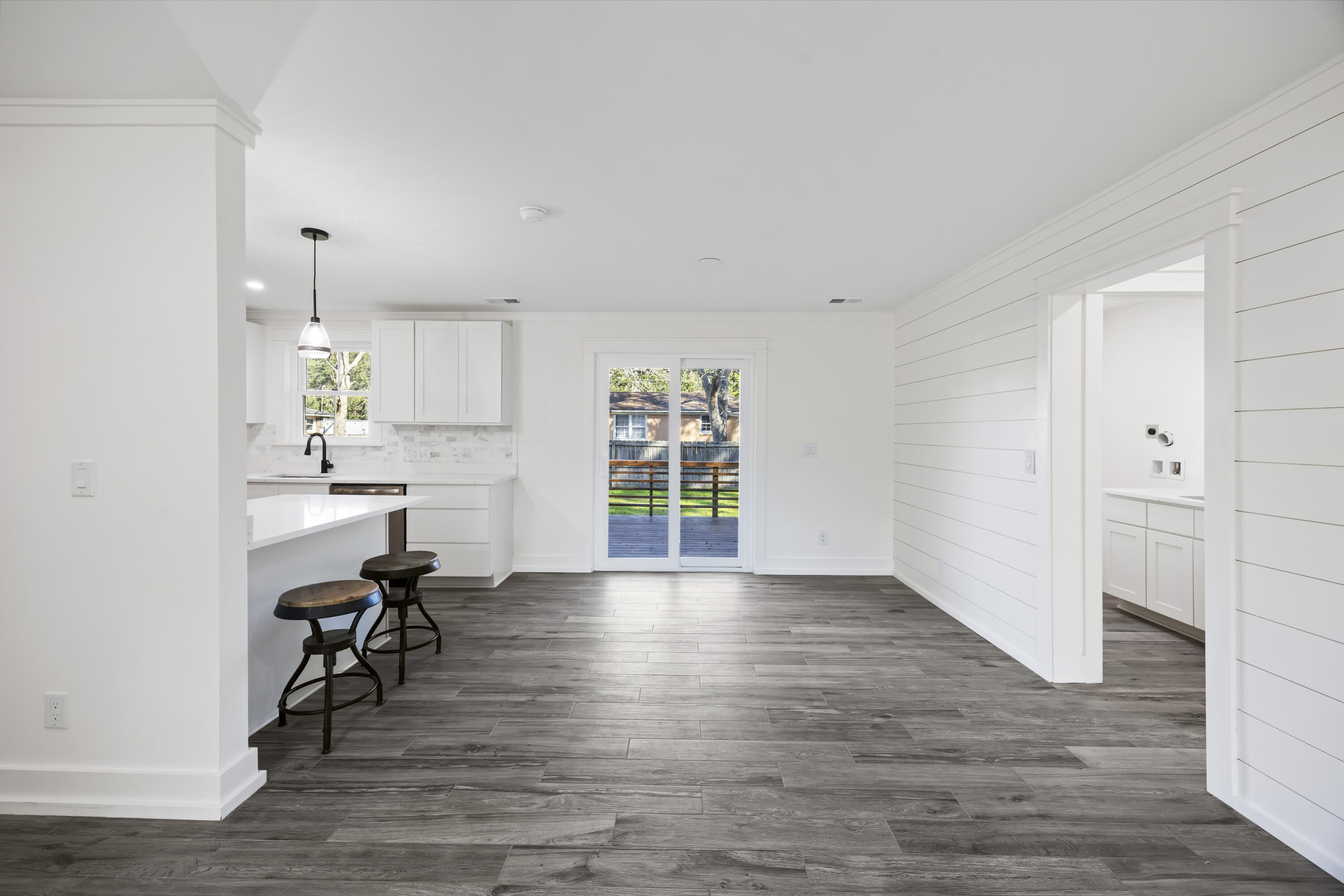 1328 Hermitage Avenue