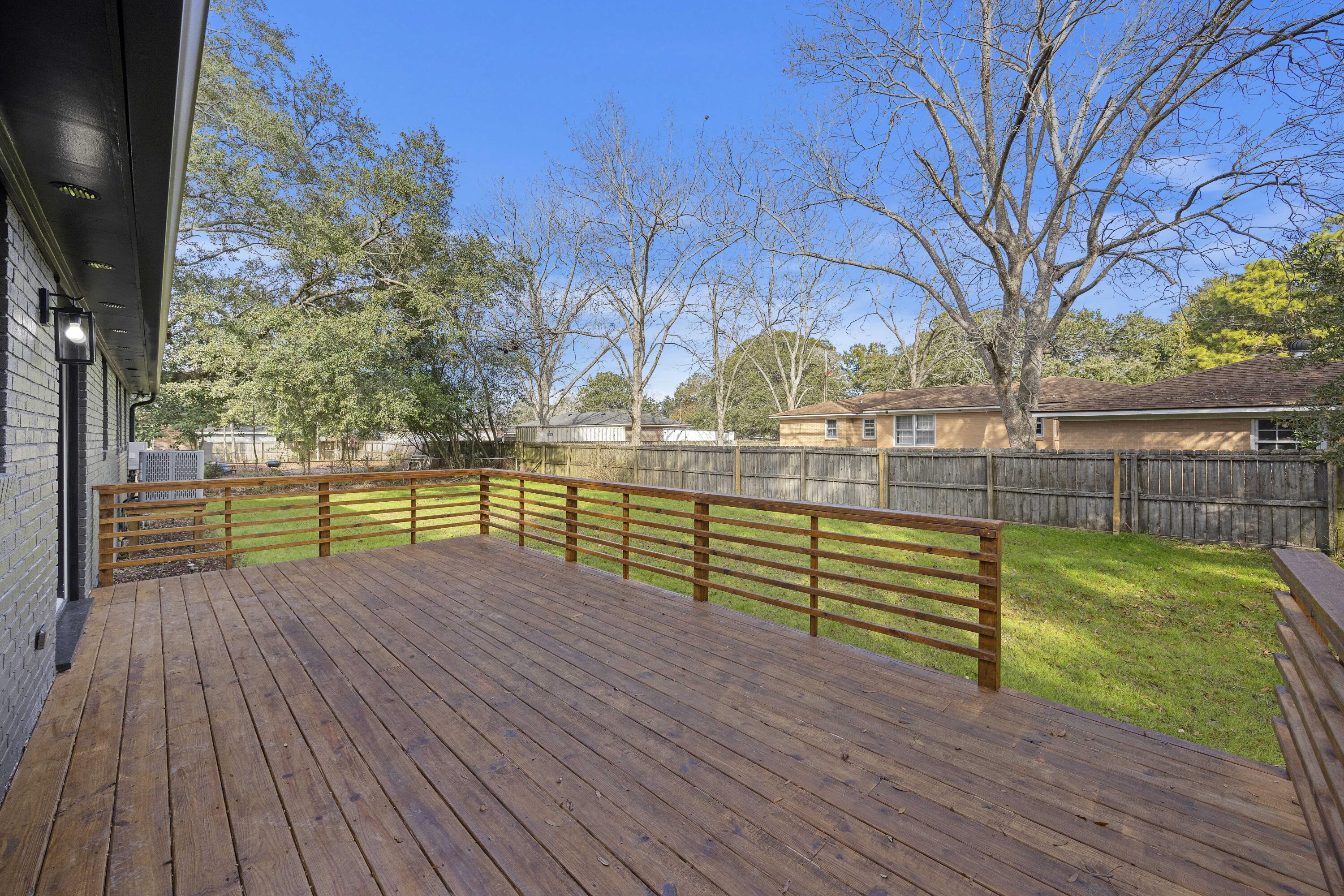 1328 Hermitage Avenue