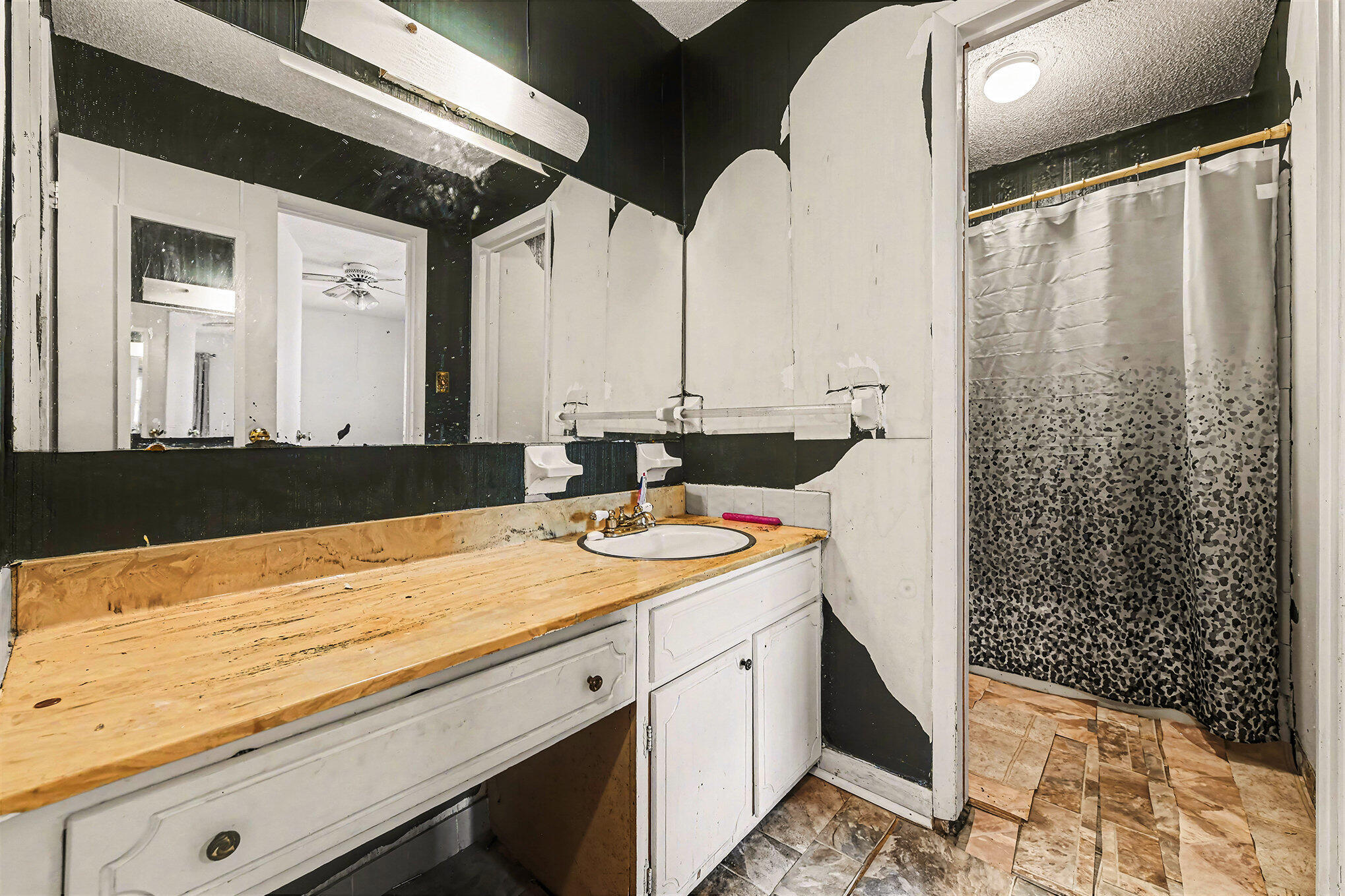 3358 Mountainbrook Avenue