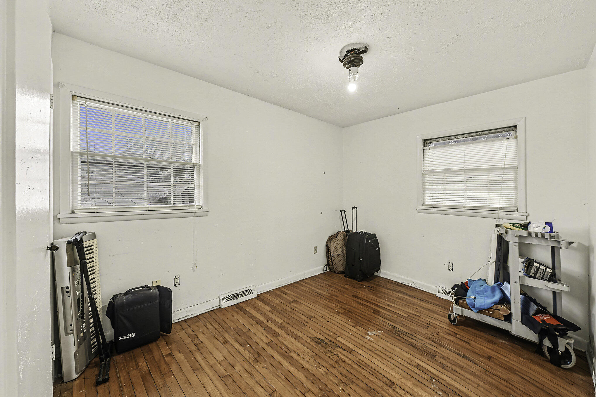 3358 Mountainbrook Avenue