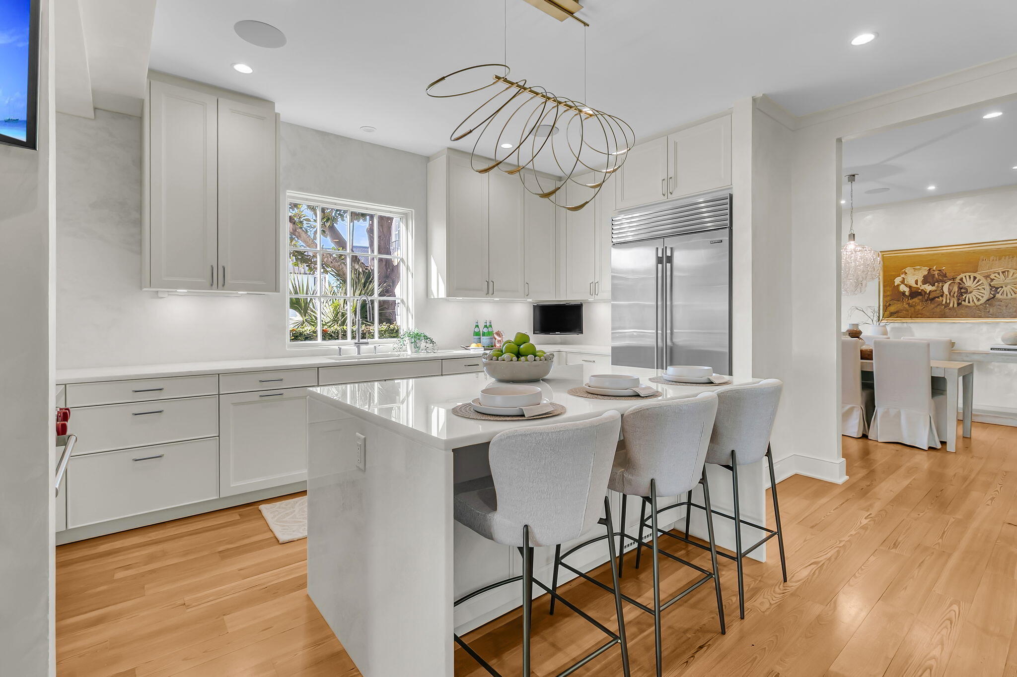 14 1/2 Murray Boulevard