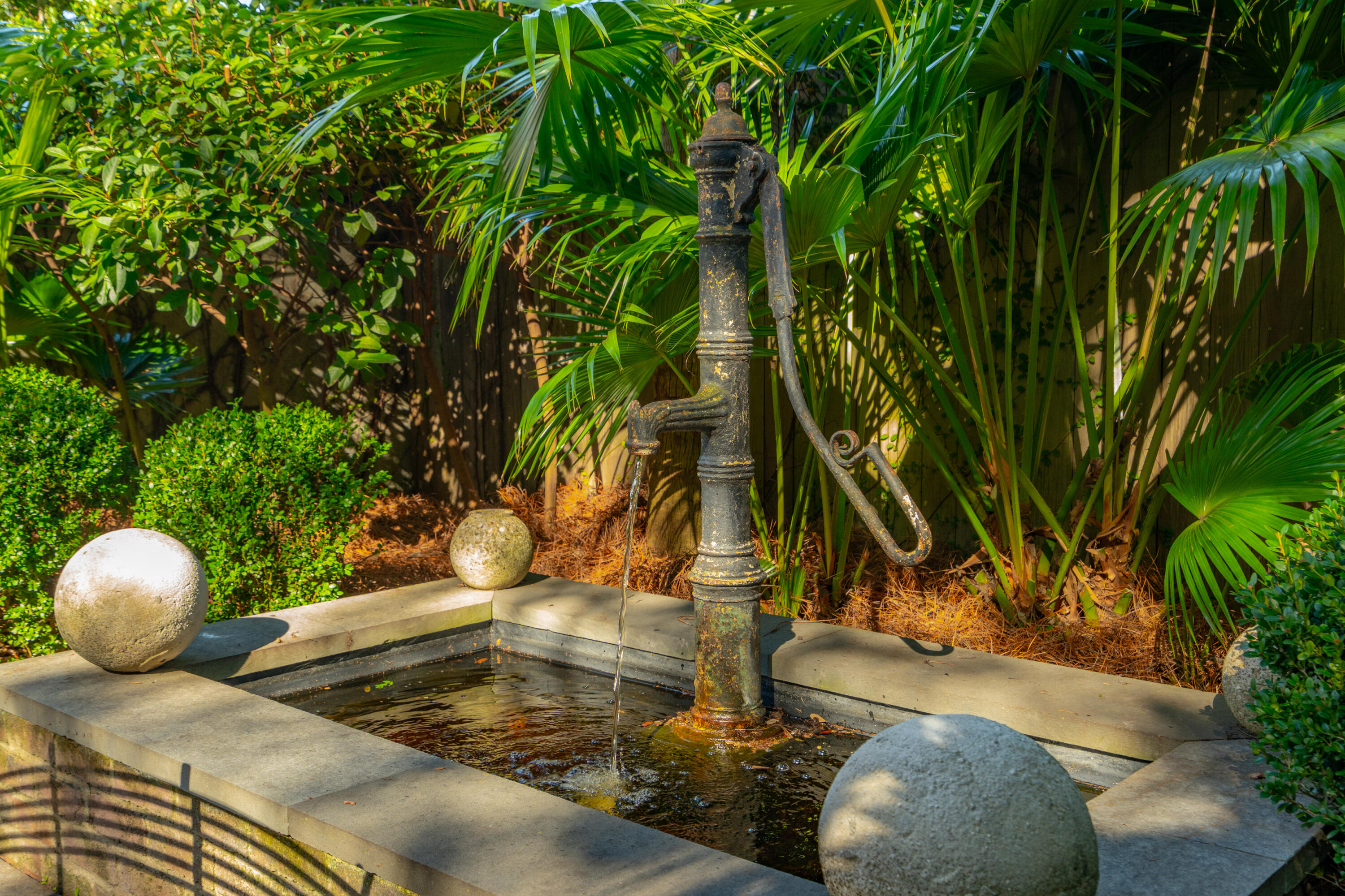 14 1/2 Murray Boulevard