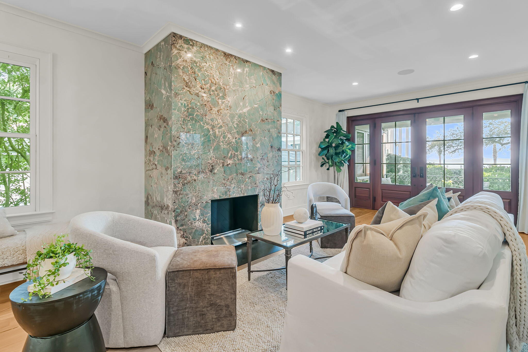 14 1/2 Murray Boulevard