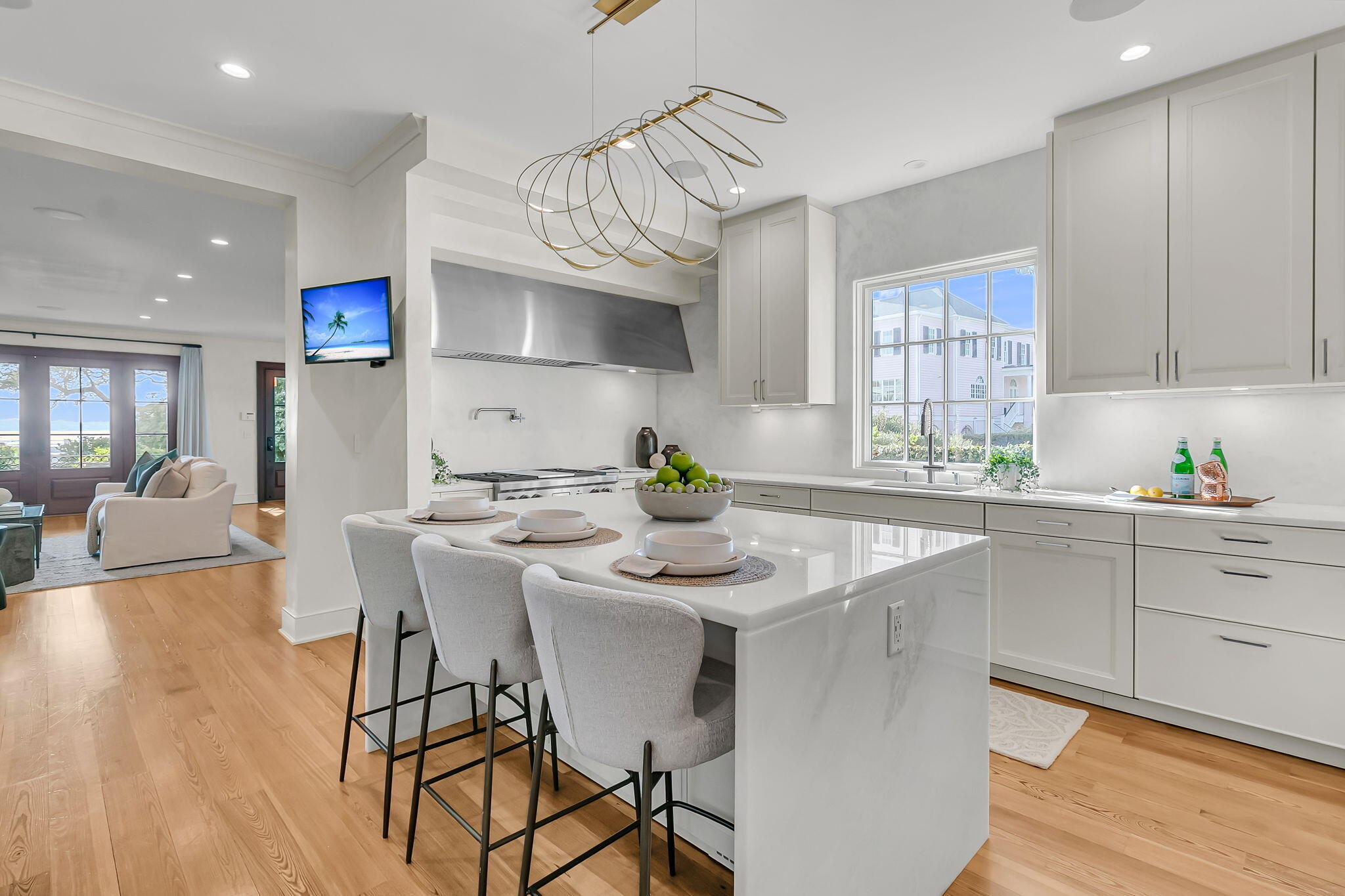 14 1/2 Murray Boulevard