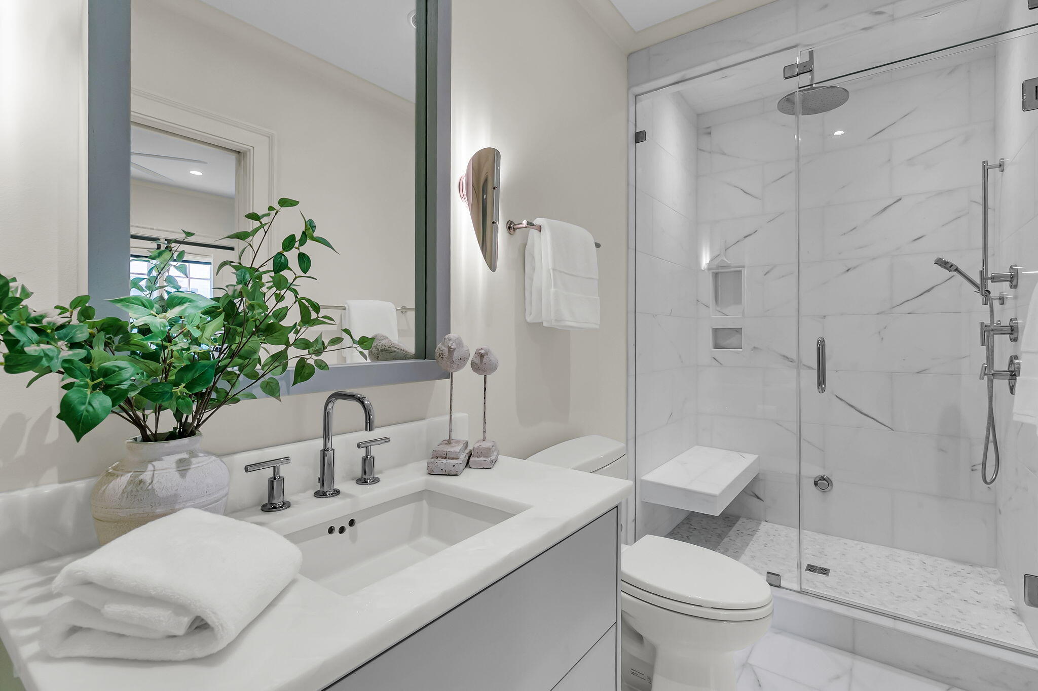 14 1/2 Murray Boulevard