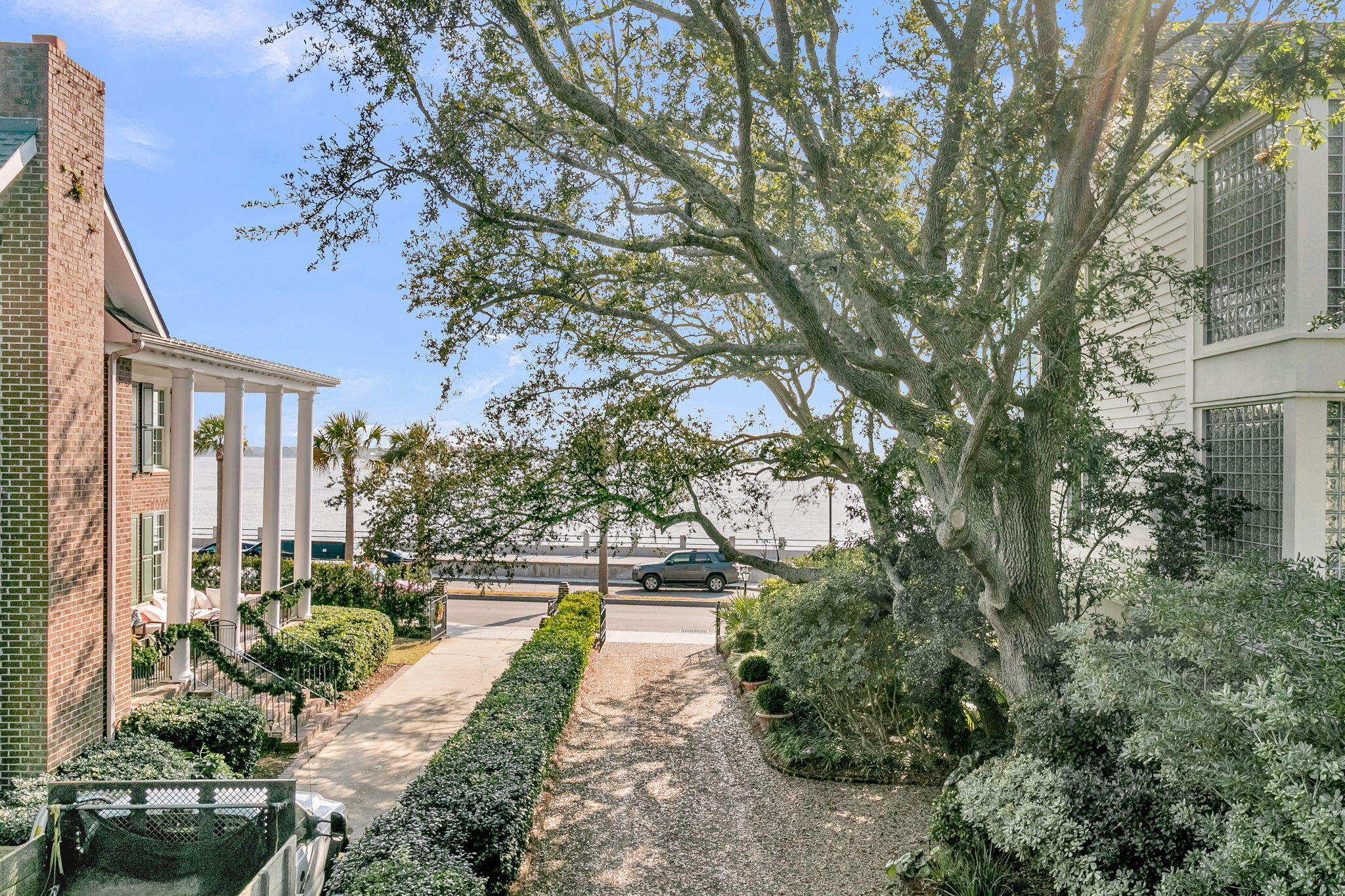 14 1/2 Murray Boulevard