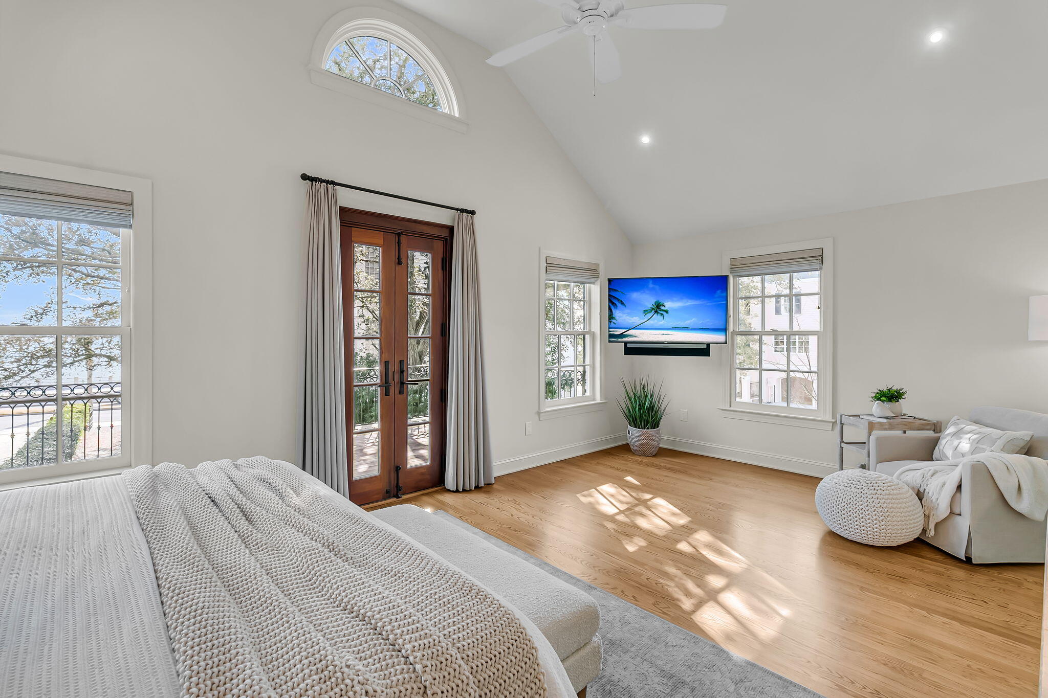 14 1/2 Murray Boulevard