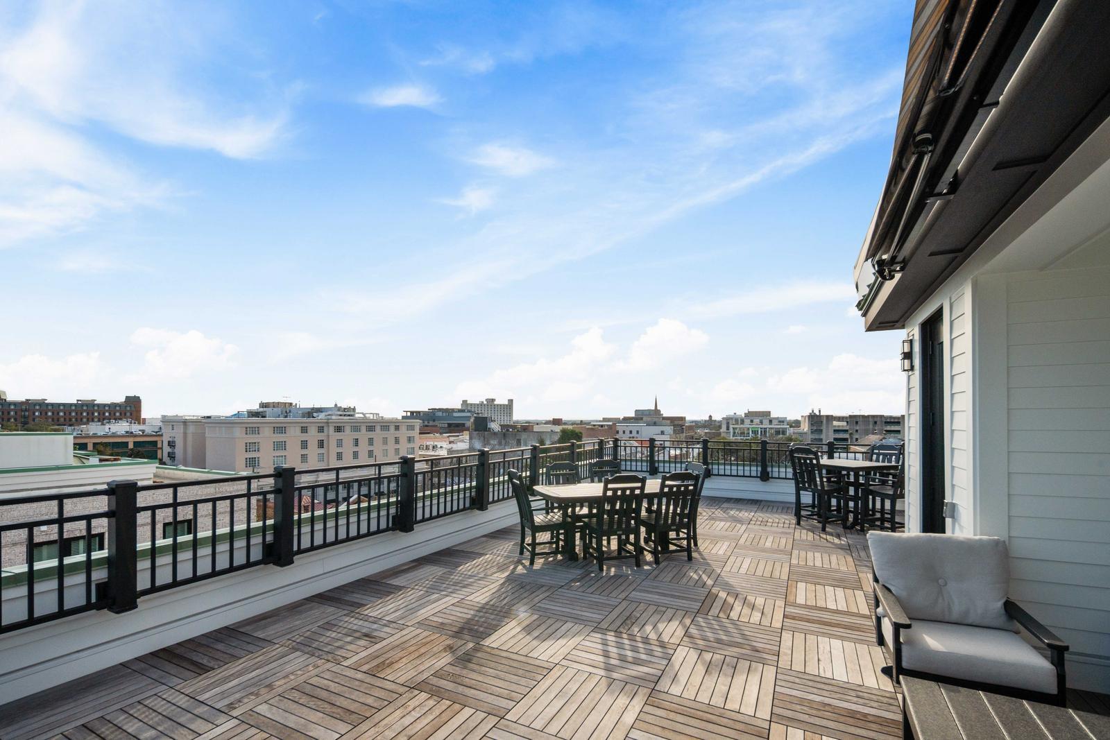 21 George Street # 203