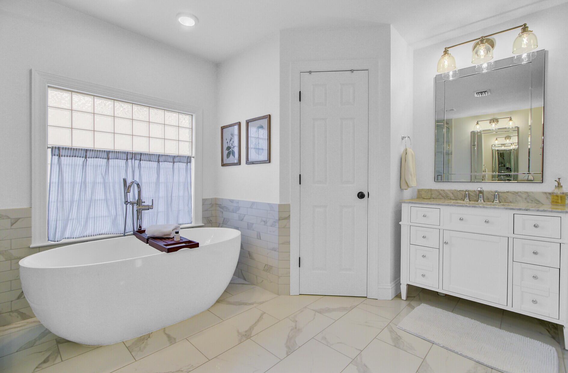 2197 Hartfords Bluff Circle