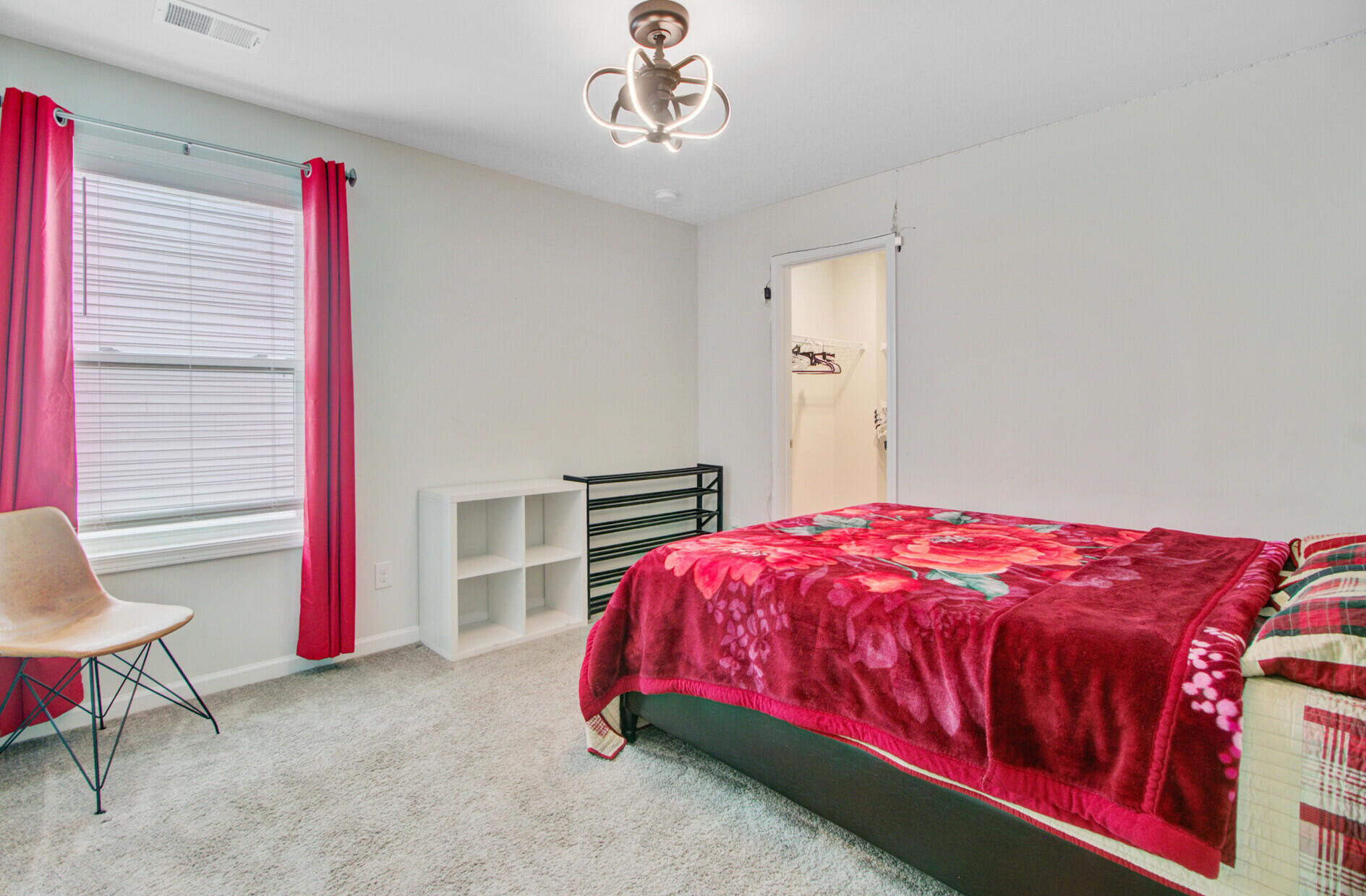 142 Clydesdale Circle