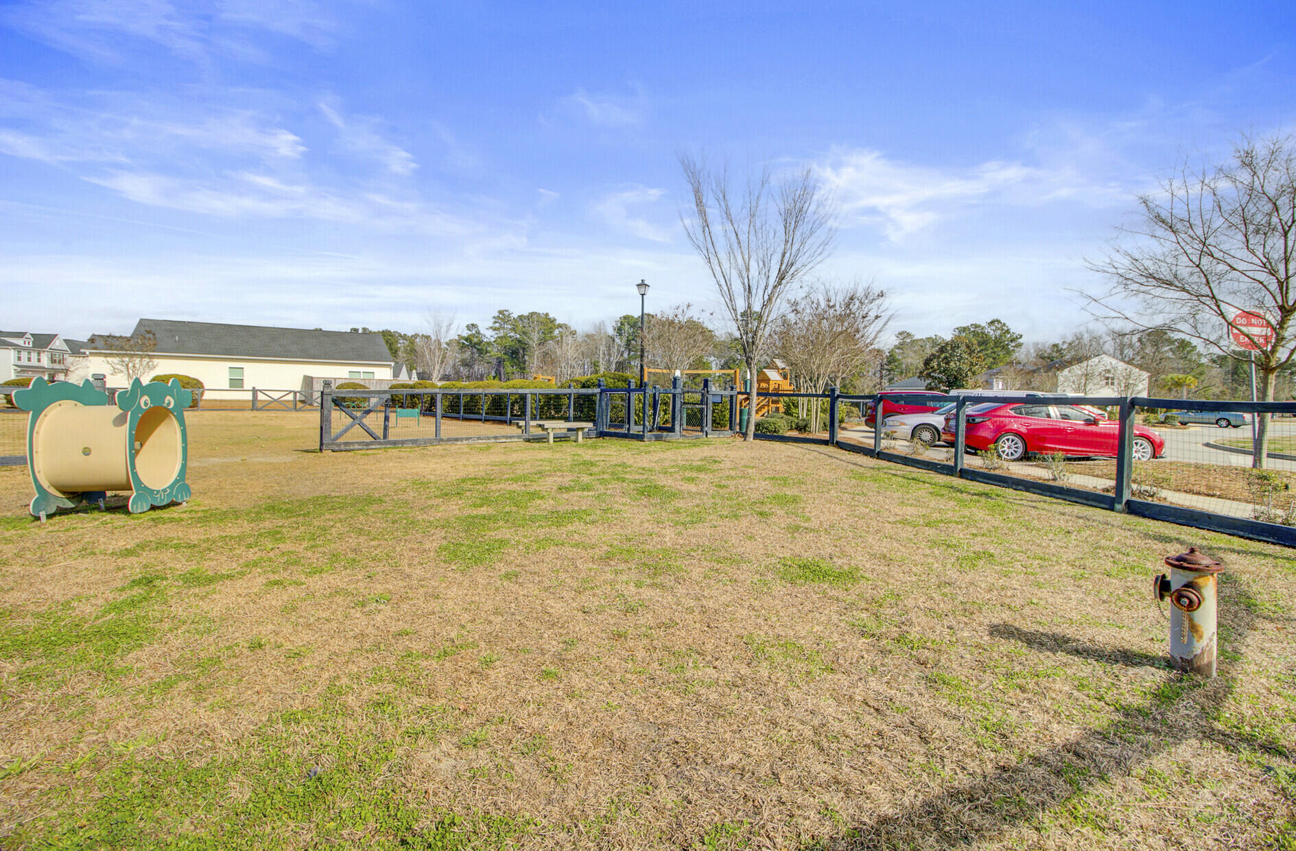 142 Clydesdale Circle