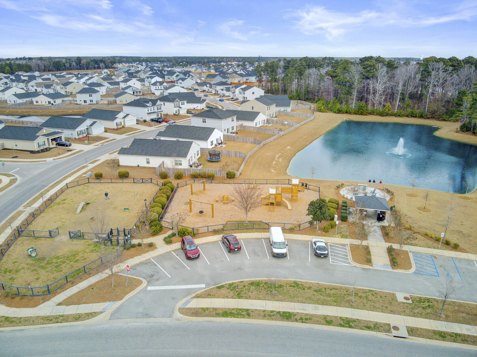 142 Clydesdale Circle