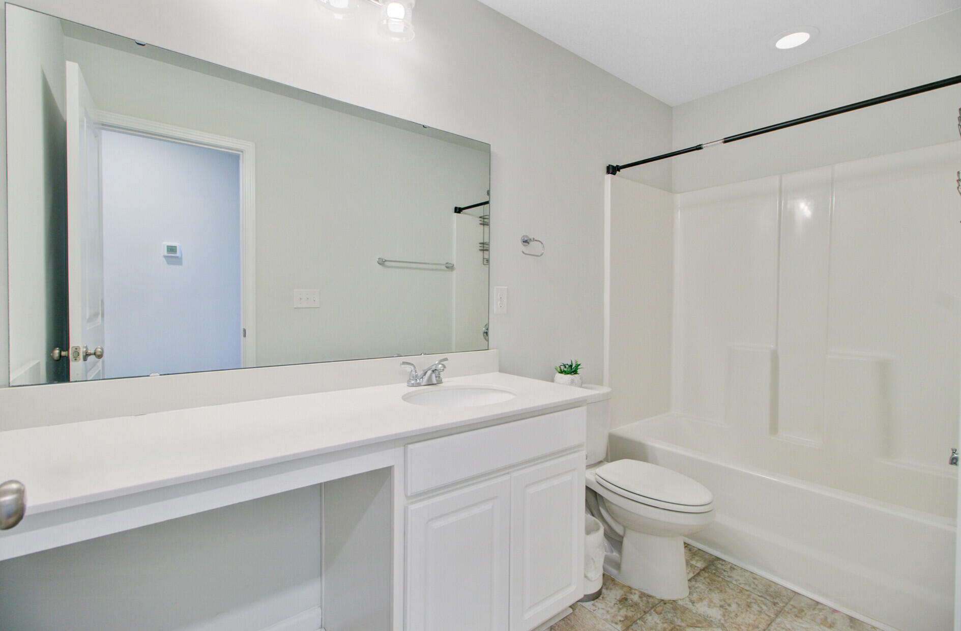 142 Clydesdale Circle