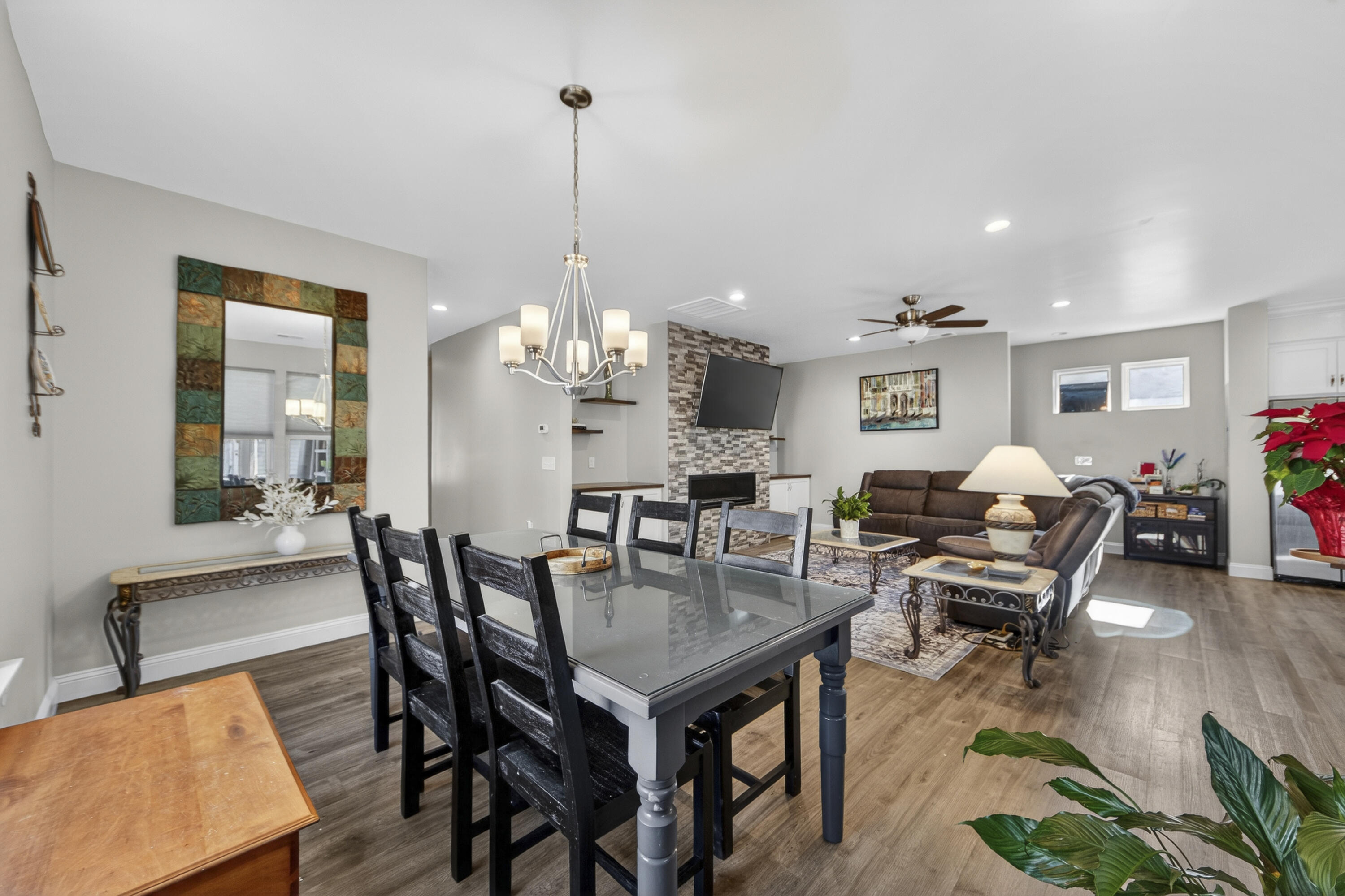 1723 W Avalon Circle