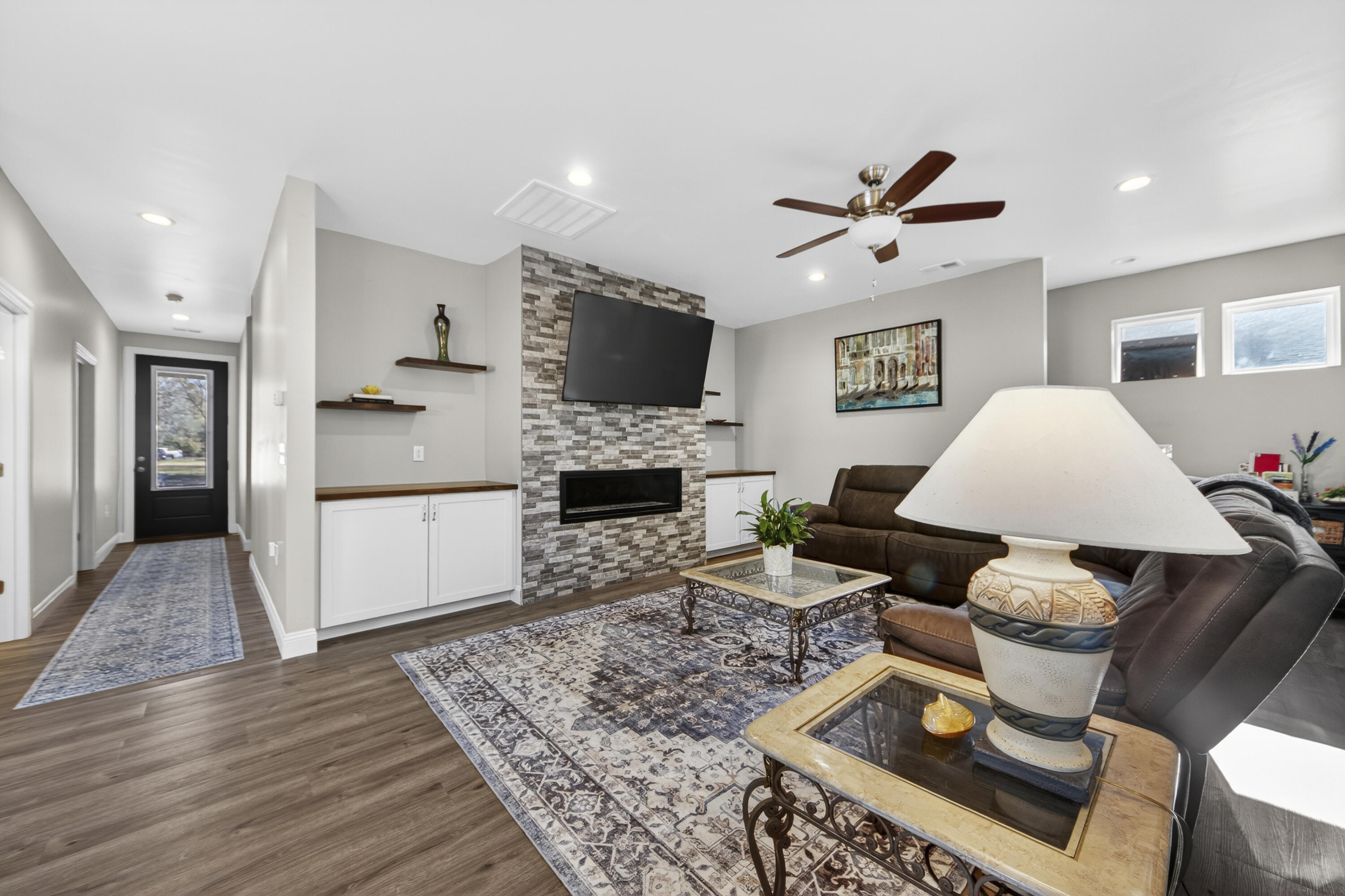 1723 W Avalon Circle