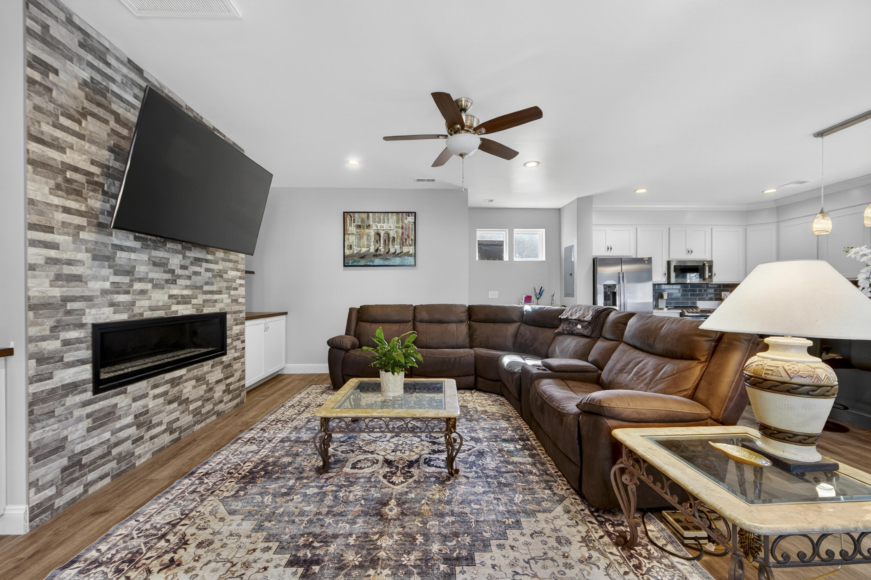 1723 W Avalon Circle