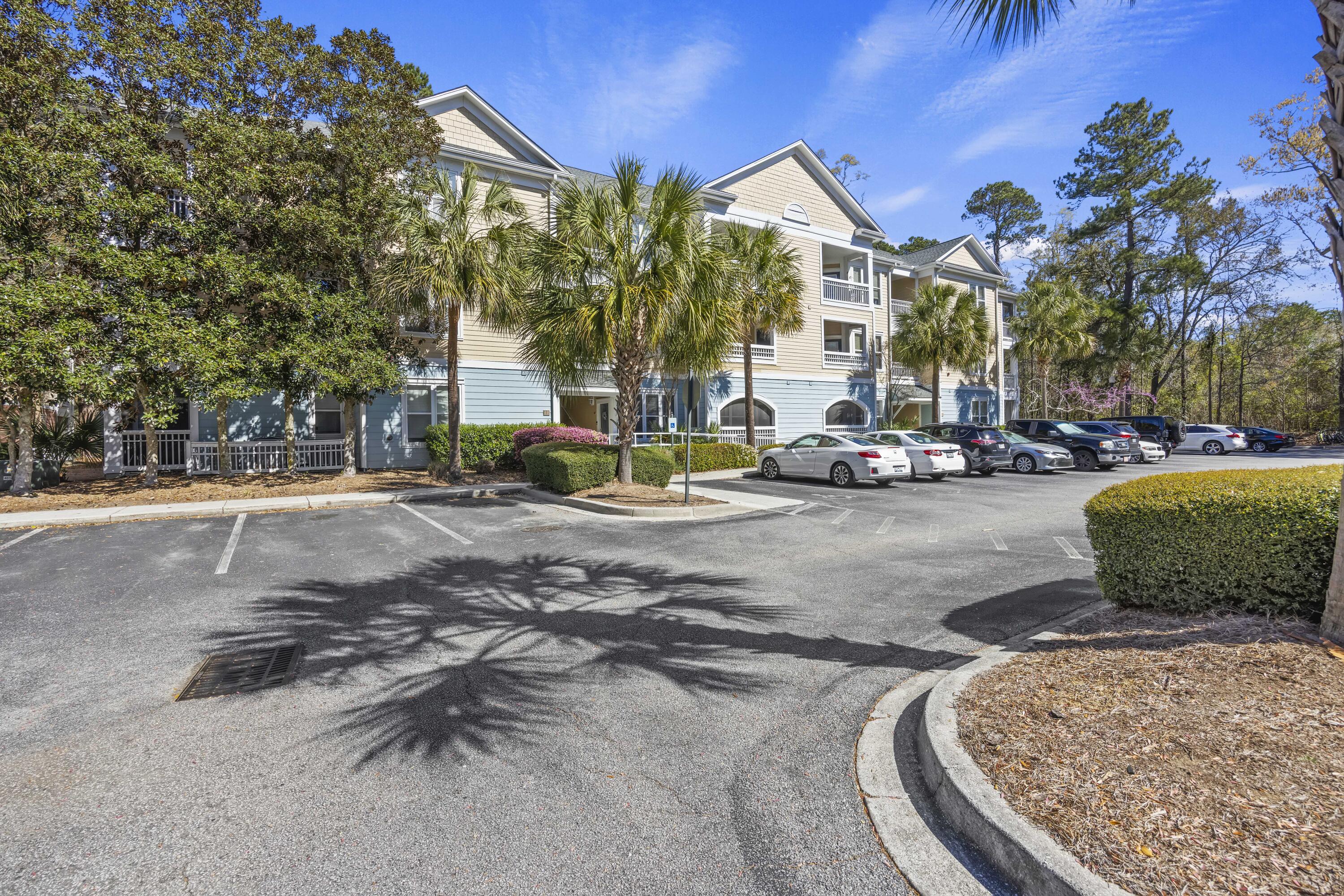 200 Bucksley Lane # 105