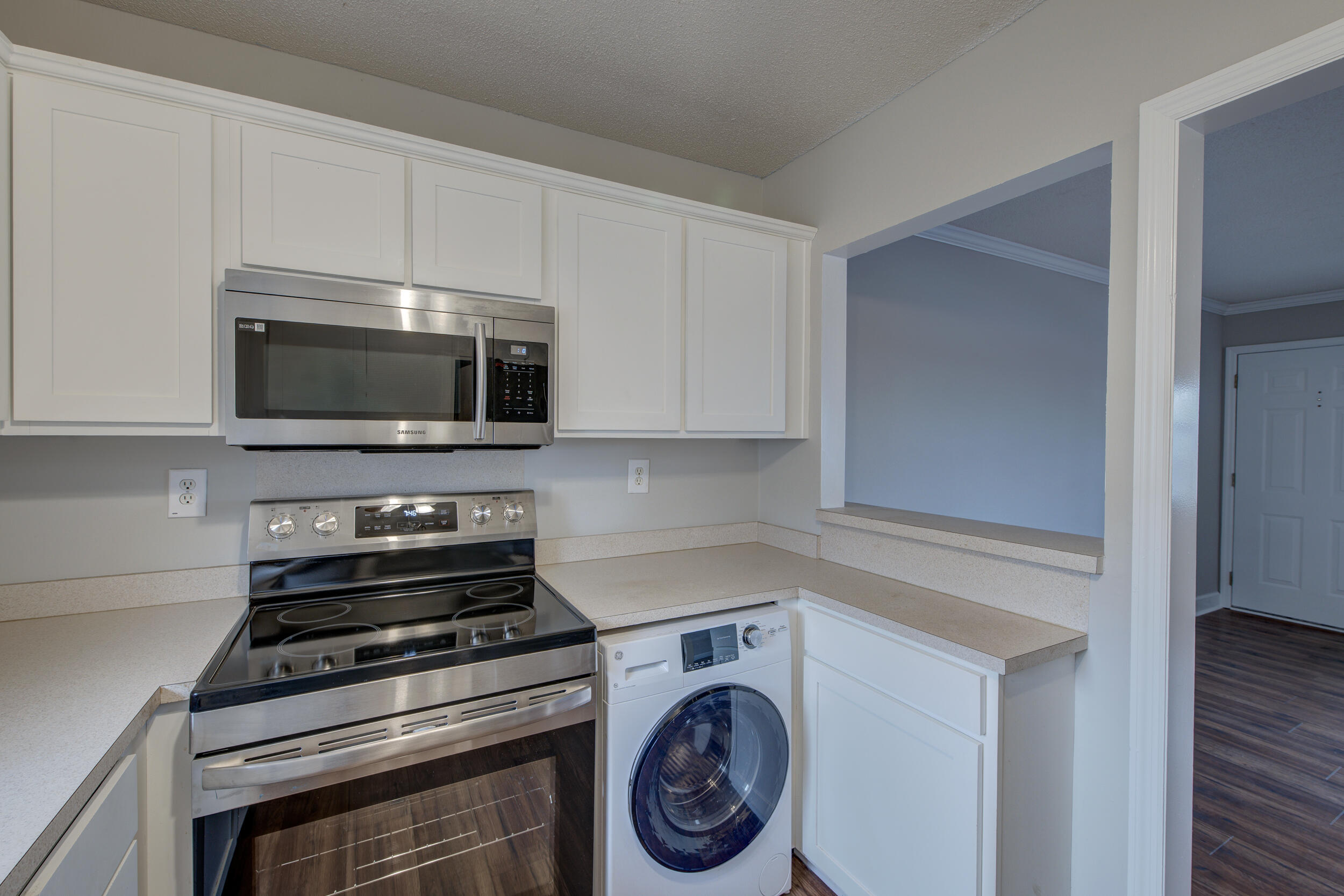 516 Arlington Drive # B8