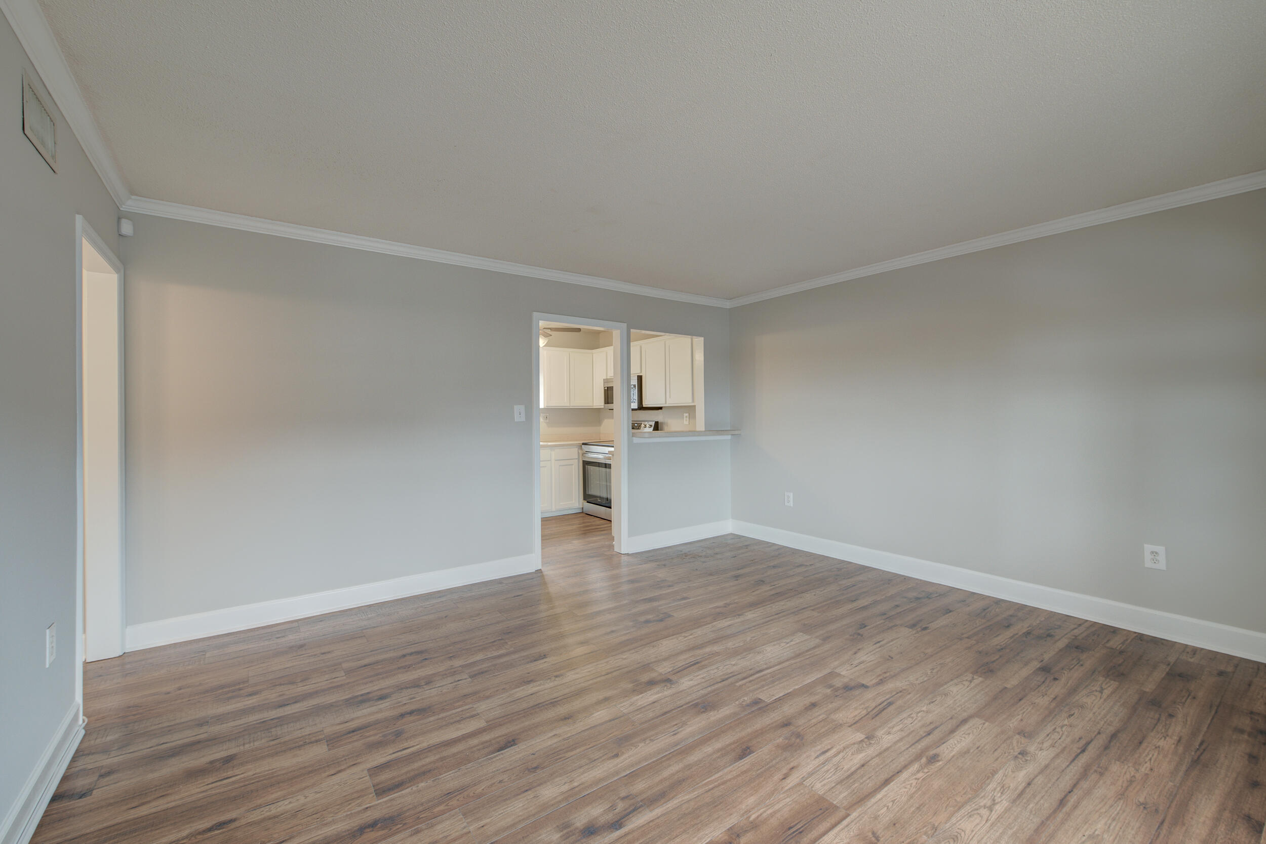 516 Arlington Drive # B8