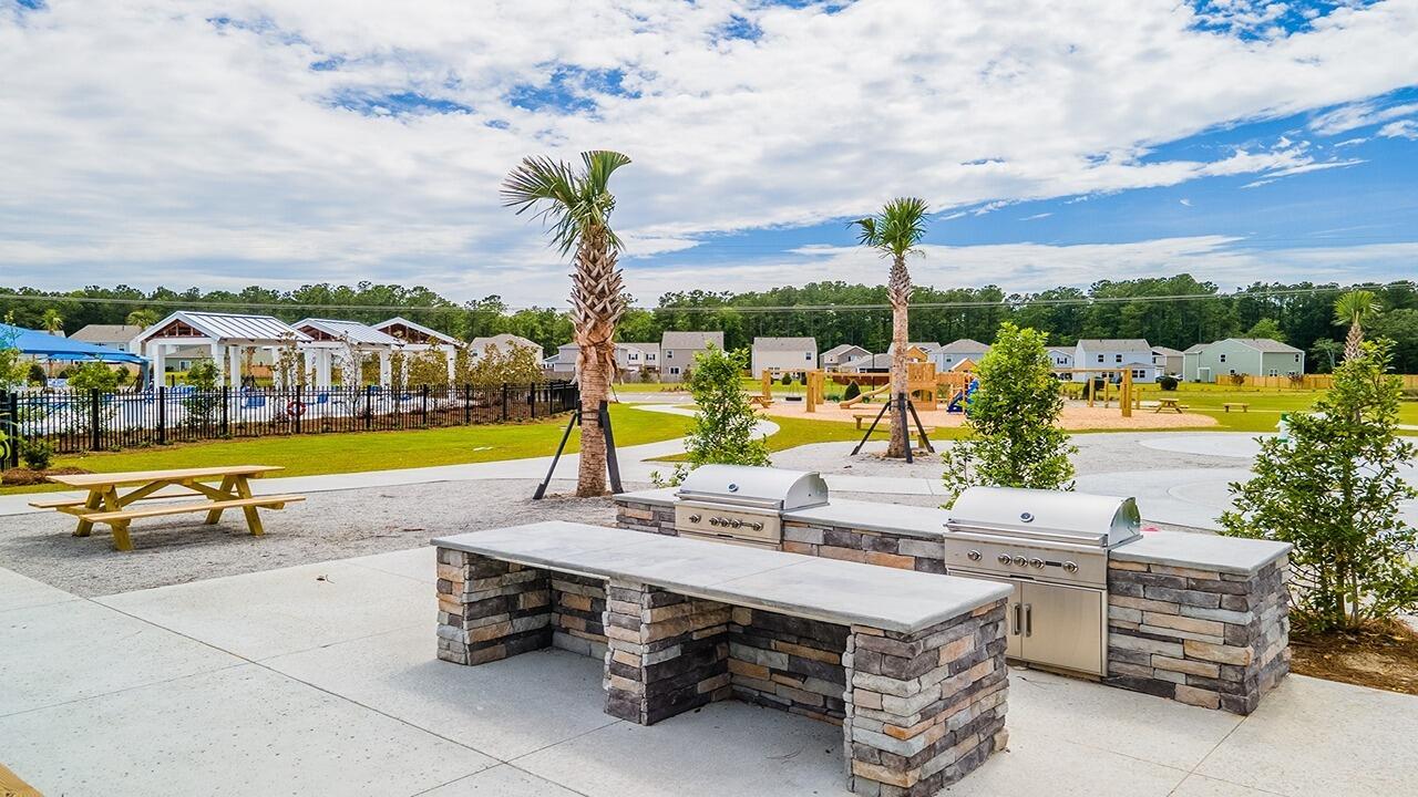 888 Long Bluff Road