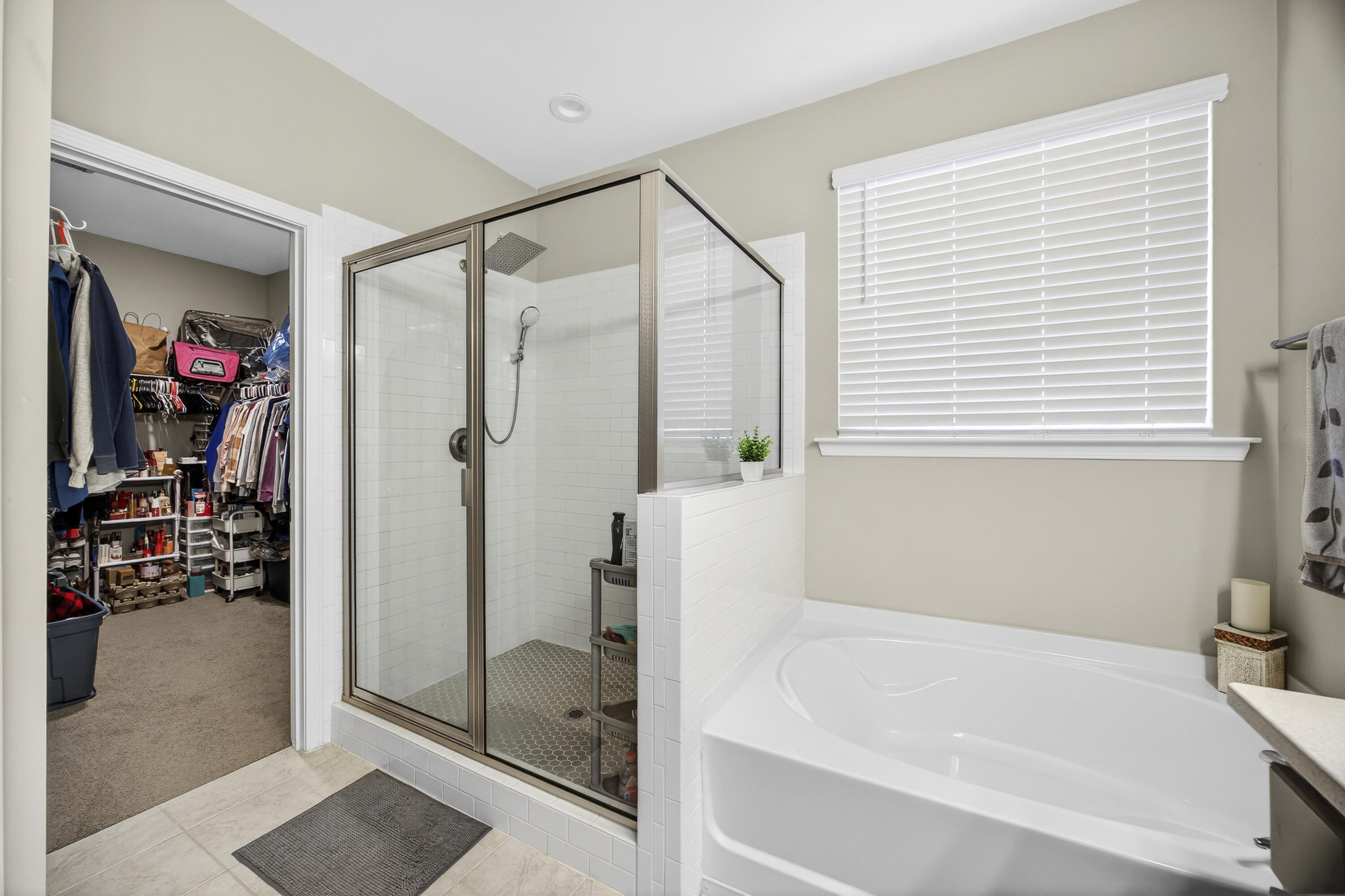 689 W Butternut Road