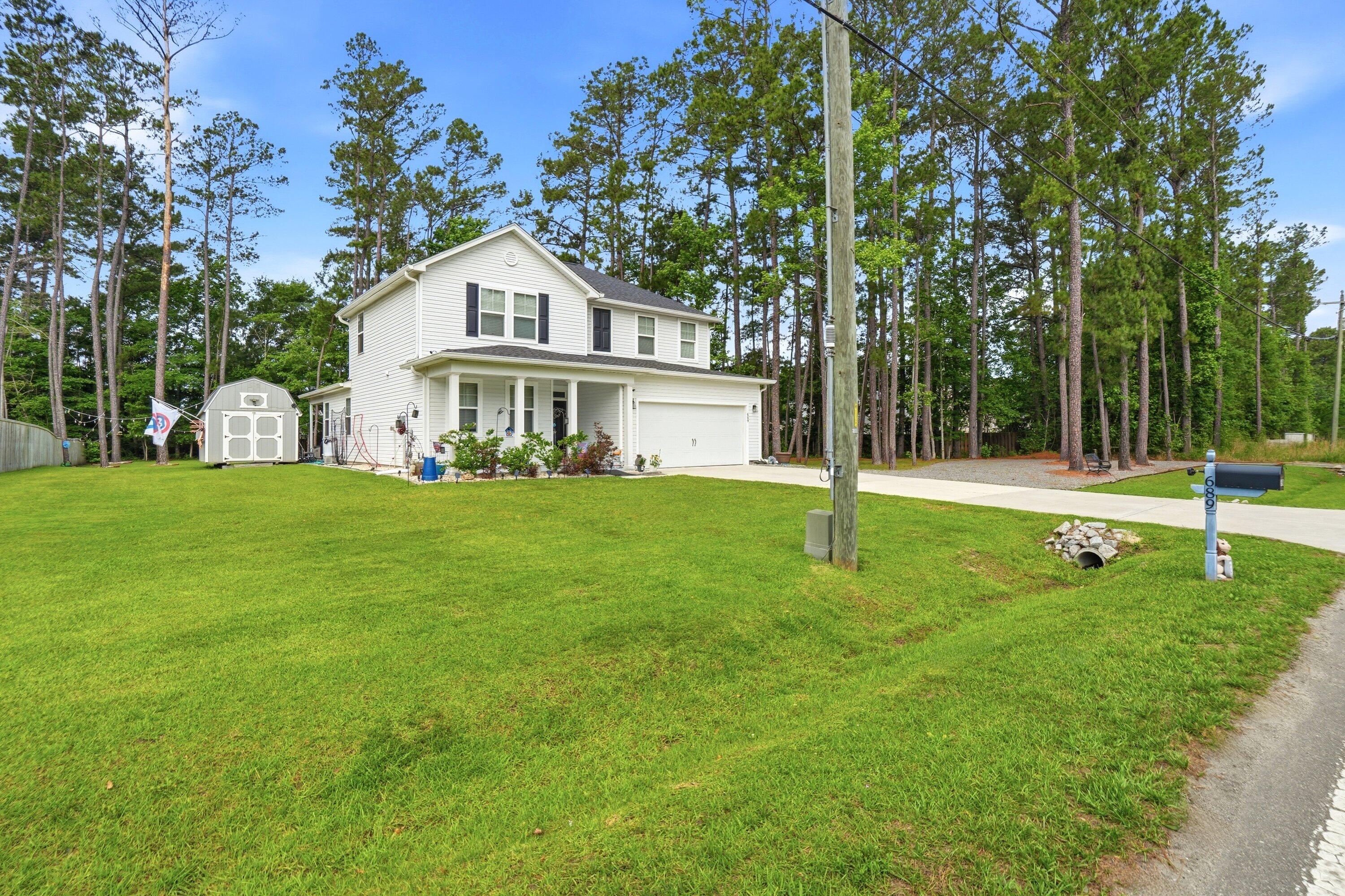 689 W Butternut Road