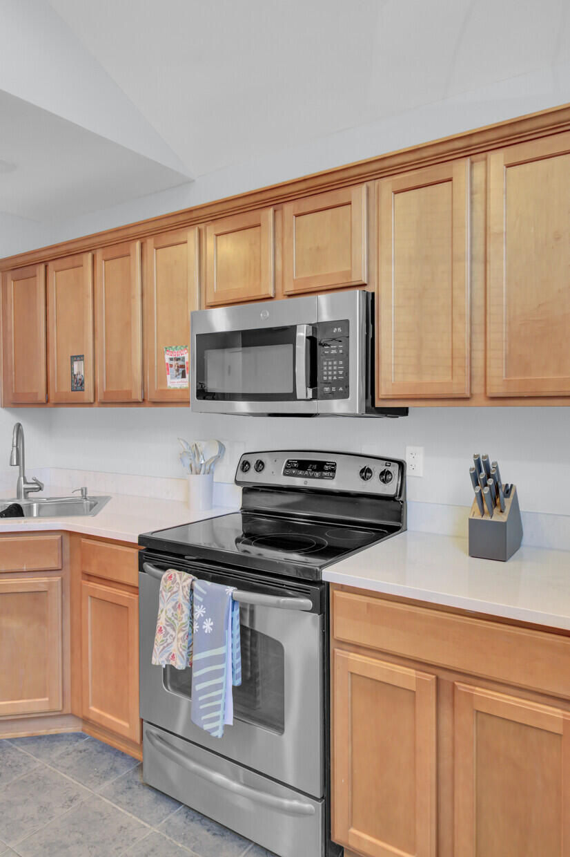 1106 Poplar Grove Place