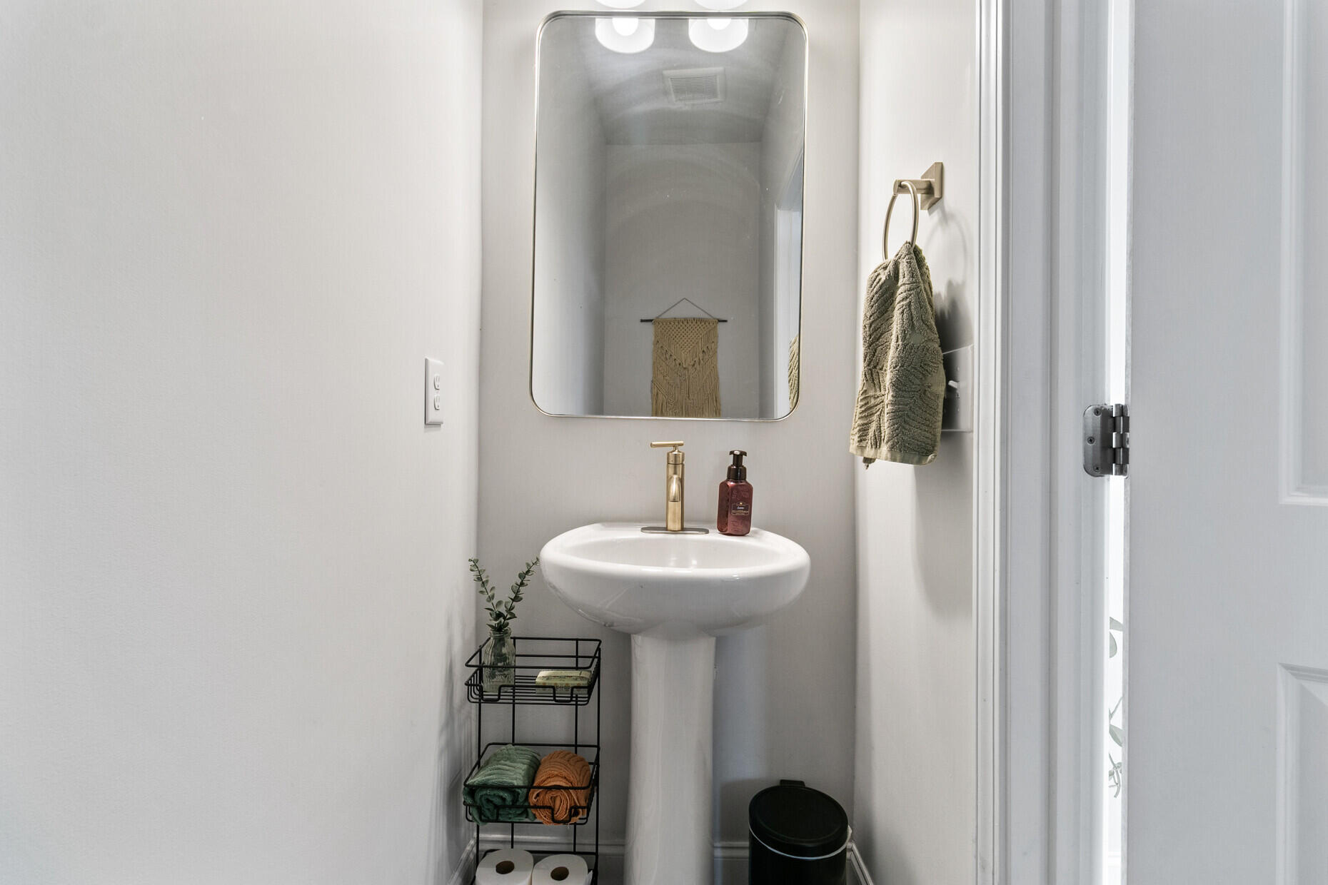 511 Green Fern Drive Highway # 62