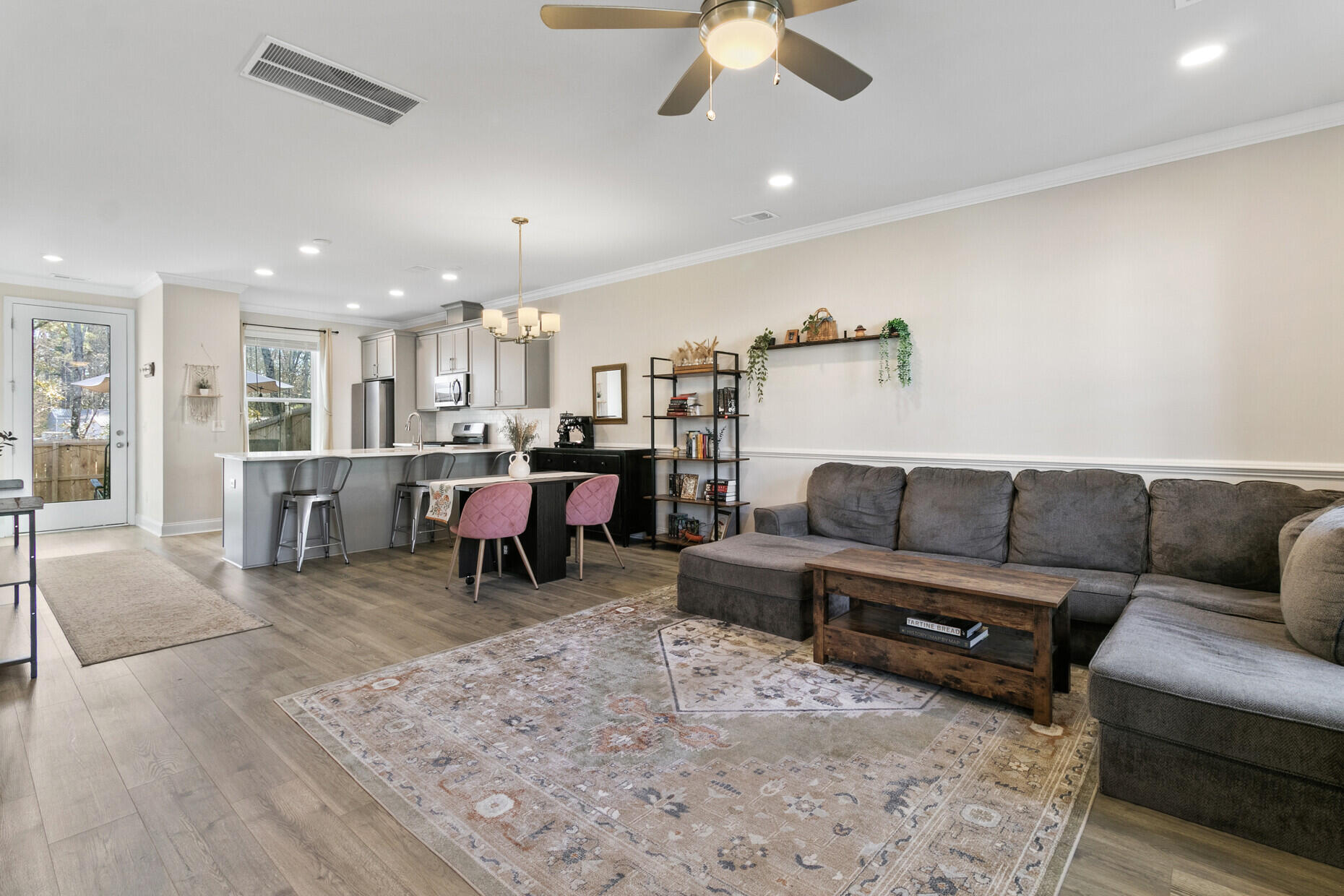 511 Green Fern Drive Highway # 62