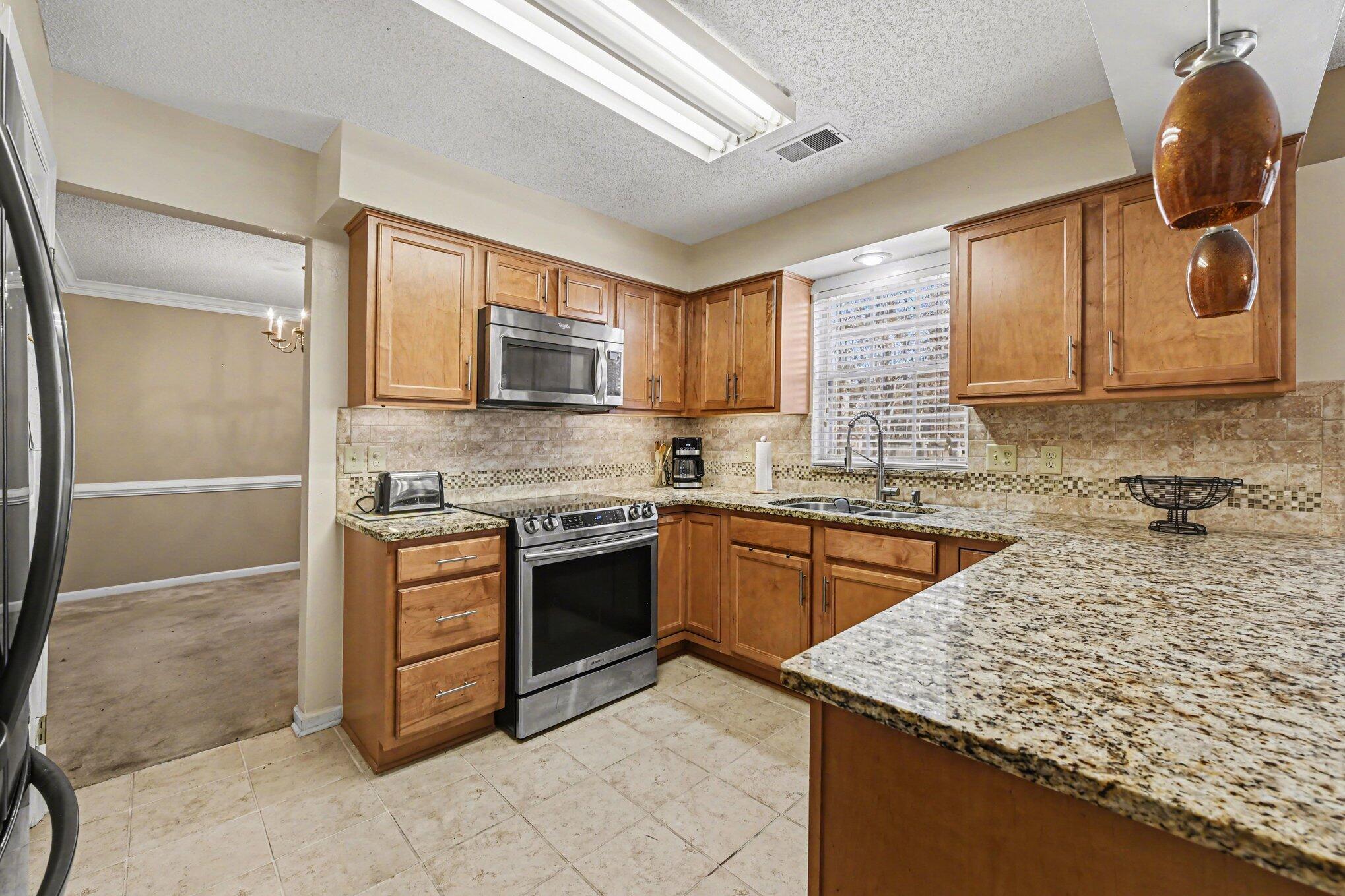 104 N Pembroke Drive