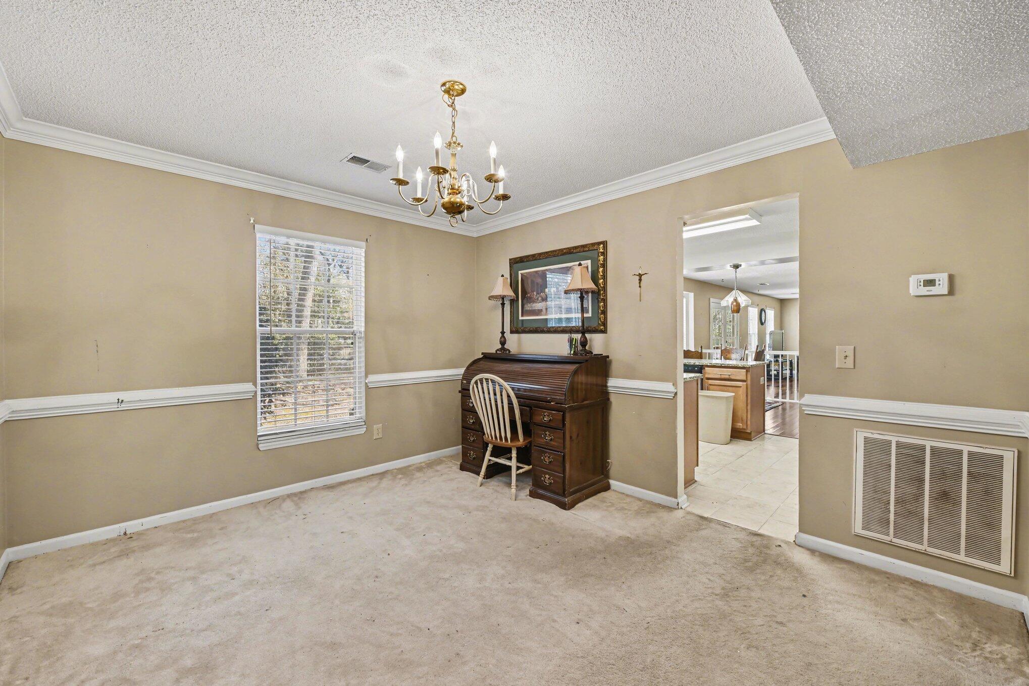 104 N Pembroke Drive