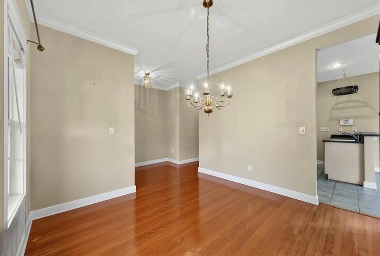 231 N Ainsdale Drive