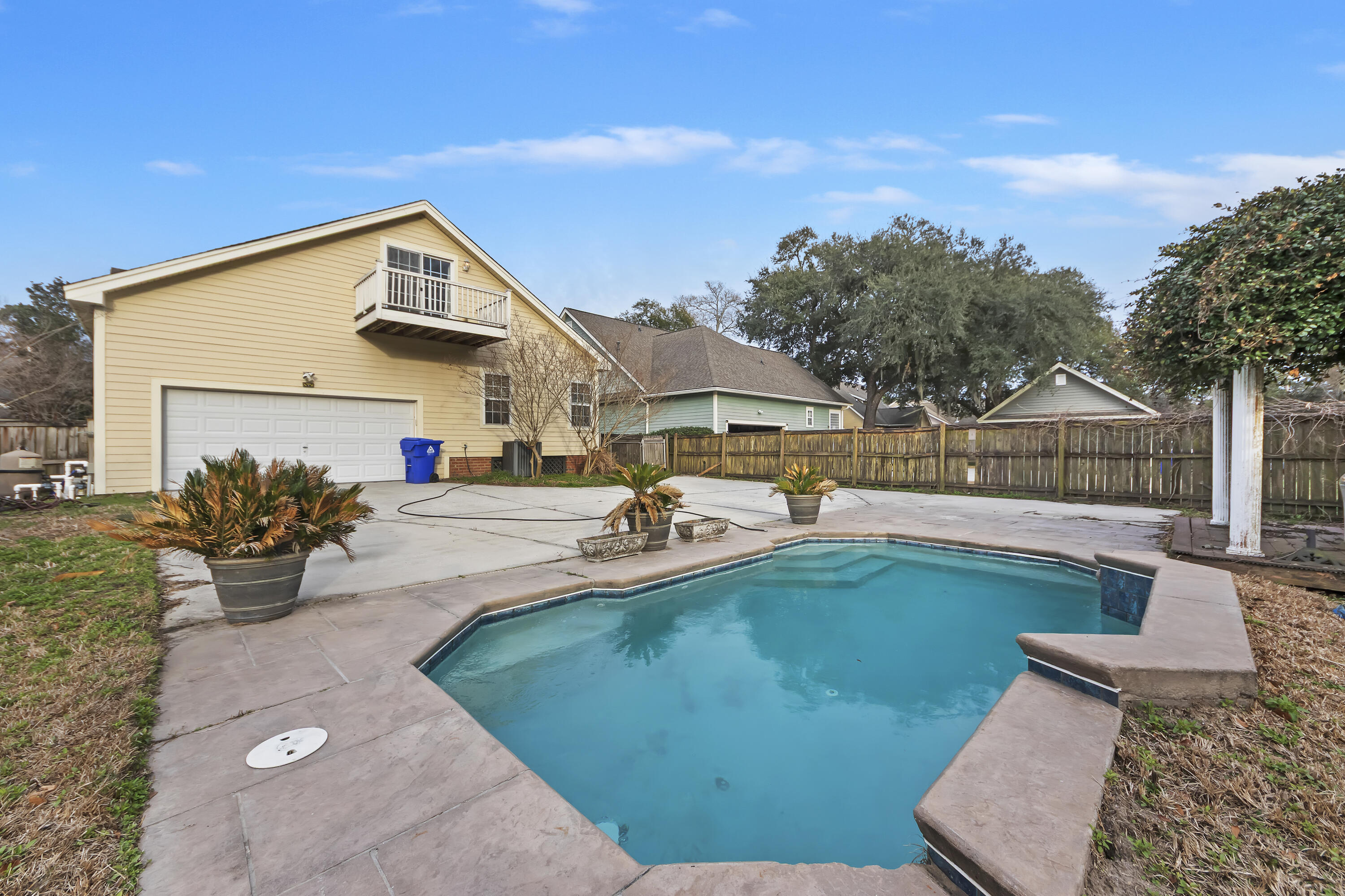 231 N Ainsdale Drive