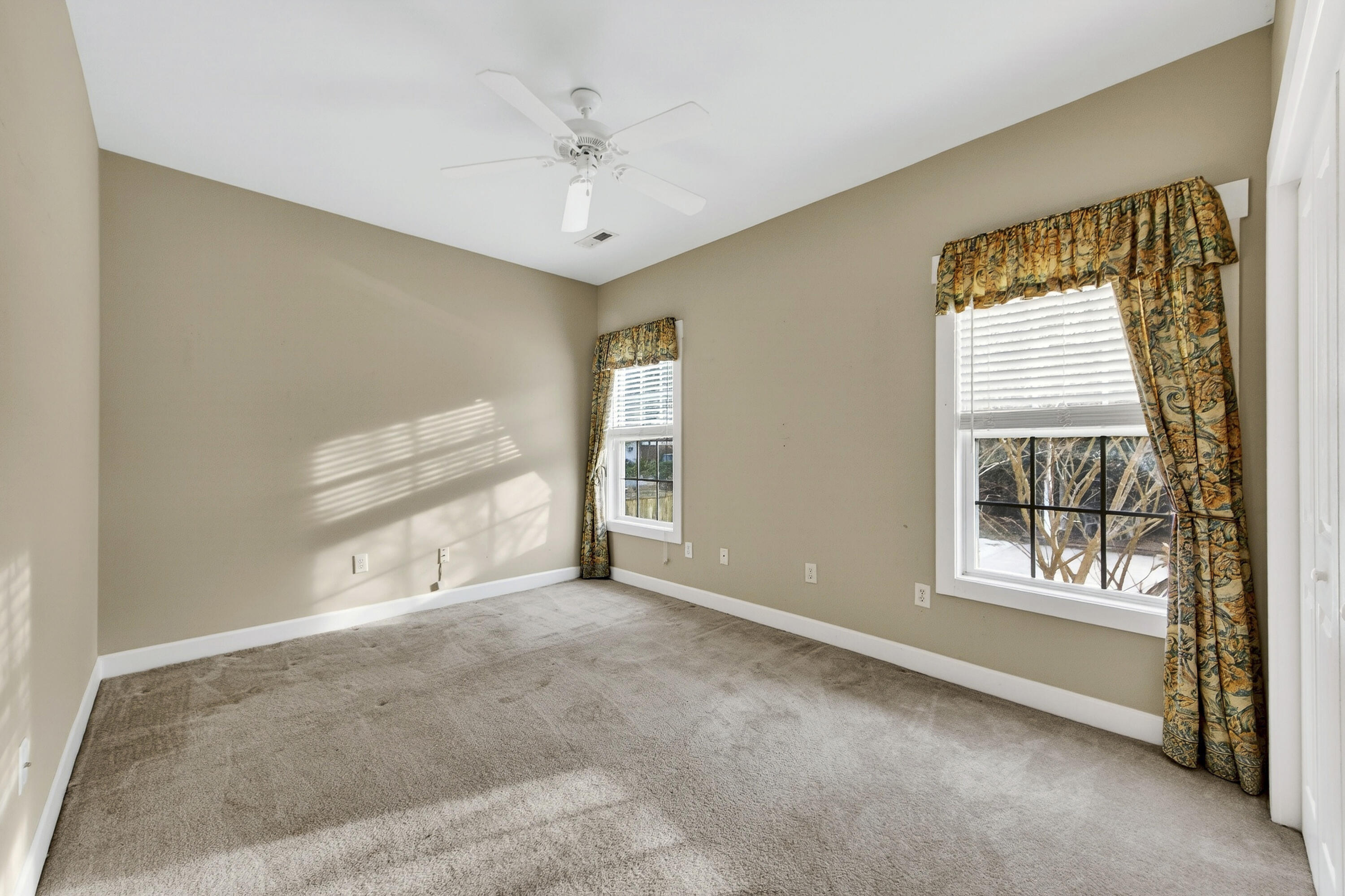 231 N Ainsdale Drive