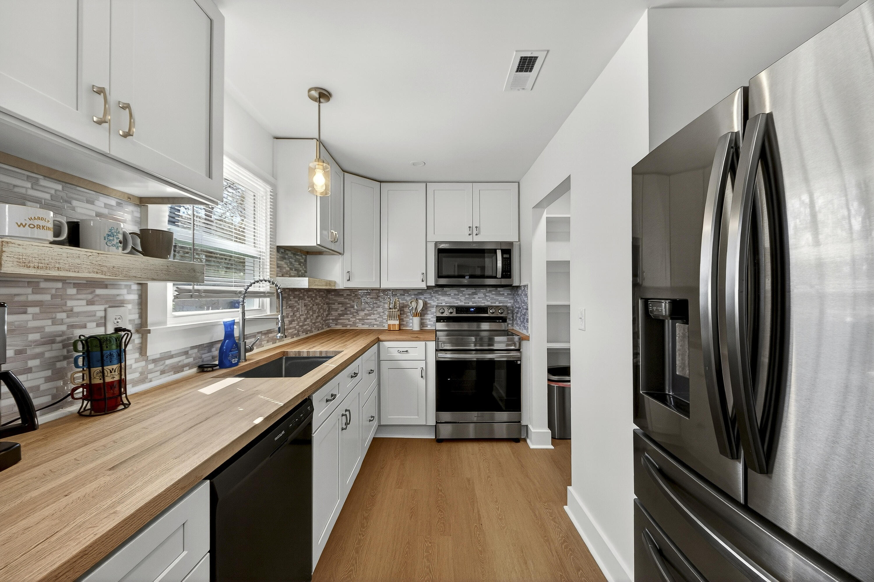 908 King Richard Drive