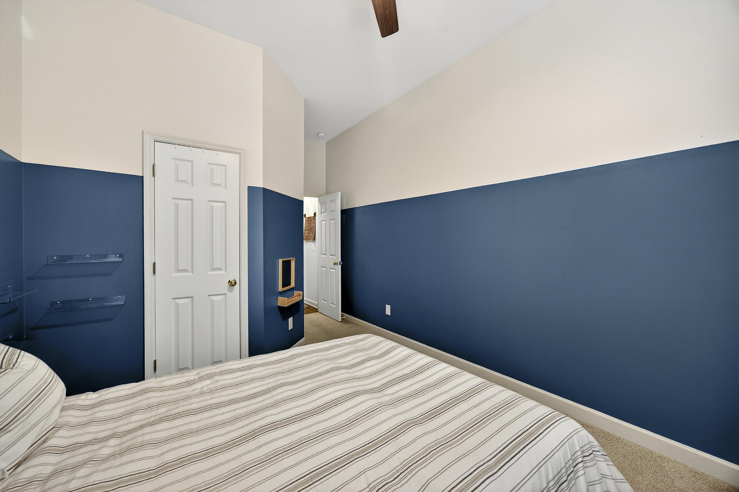 1617 William Hapton Way