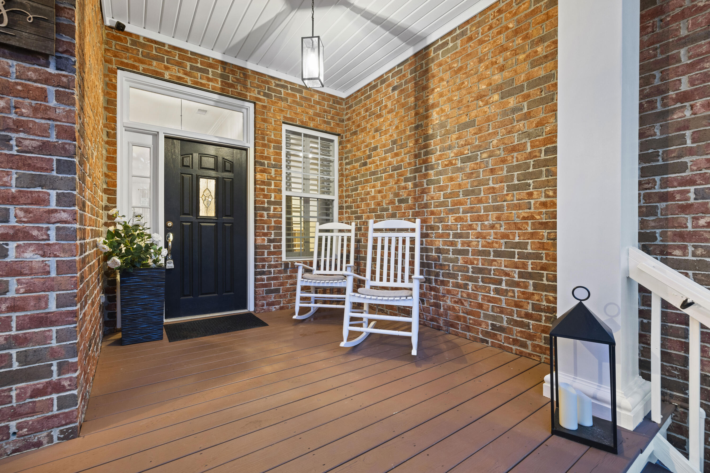 1617 William Hapton Way