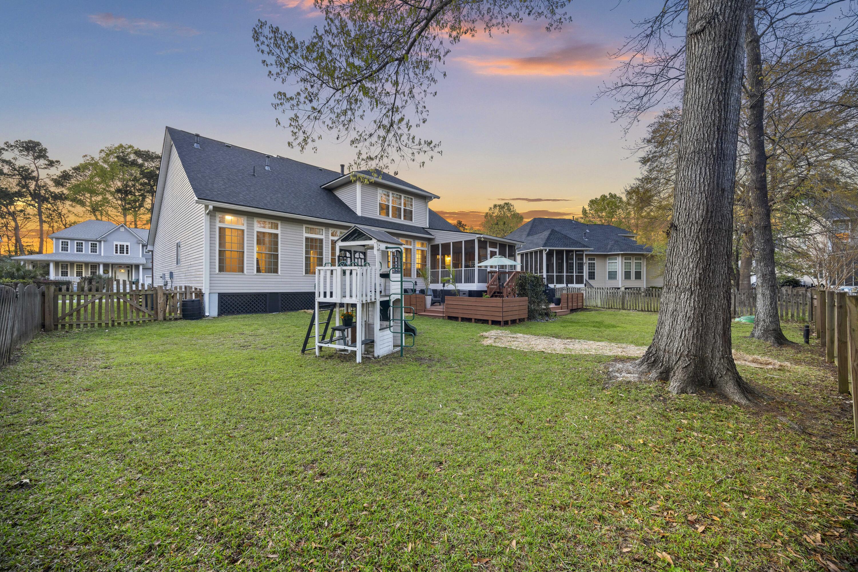 1617 William Hapton Way