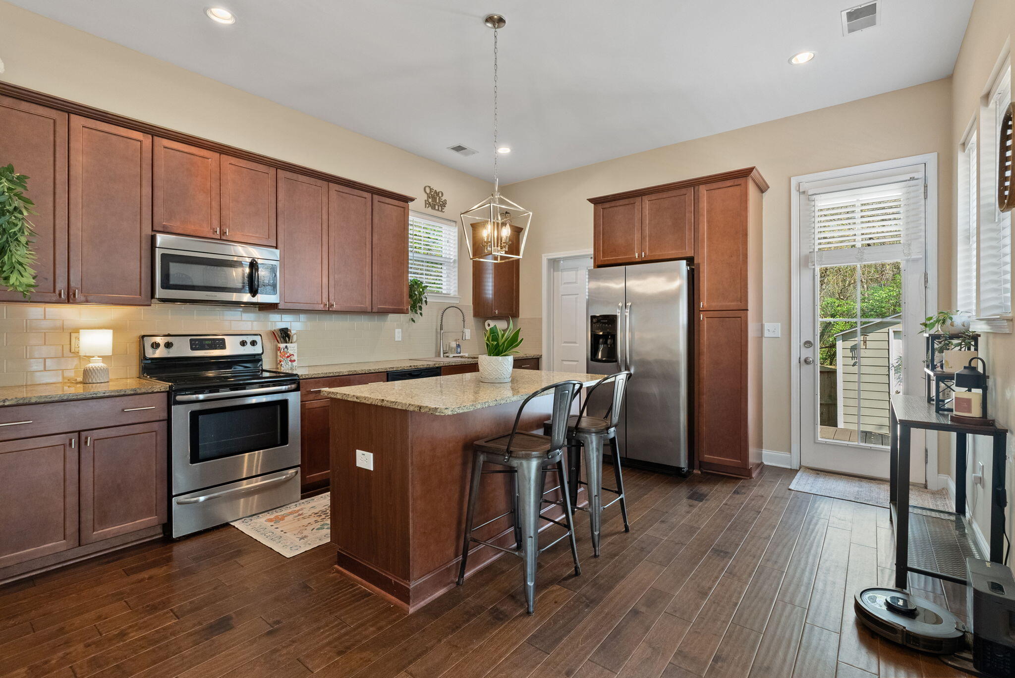 5122 Hyde Park Village Lane