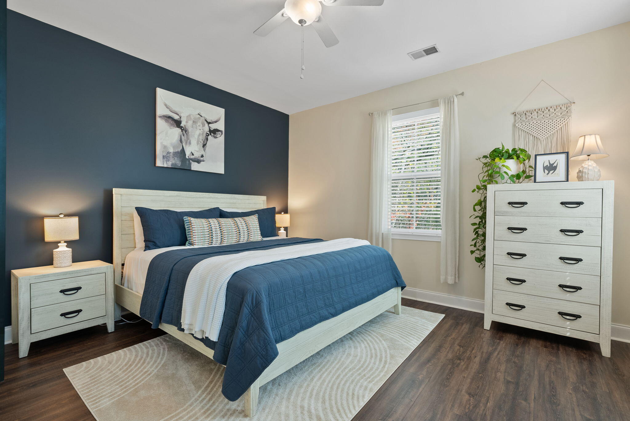 5122 Hyde Park Village Lane