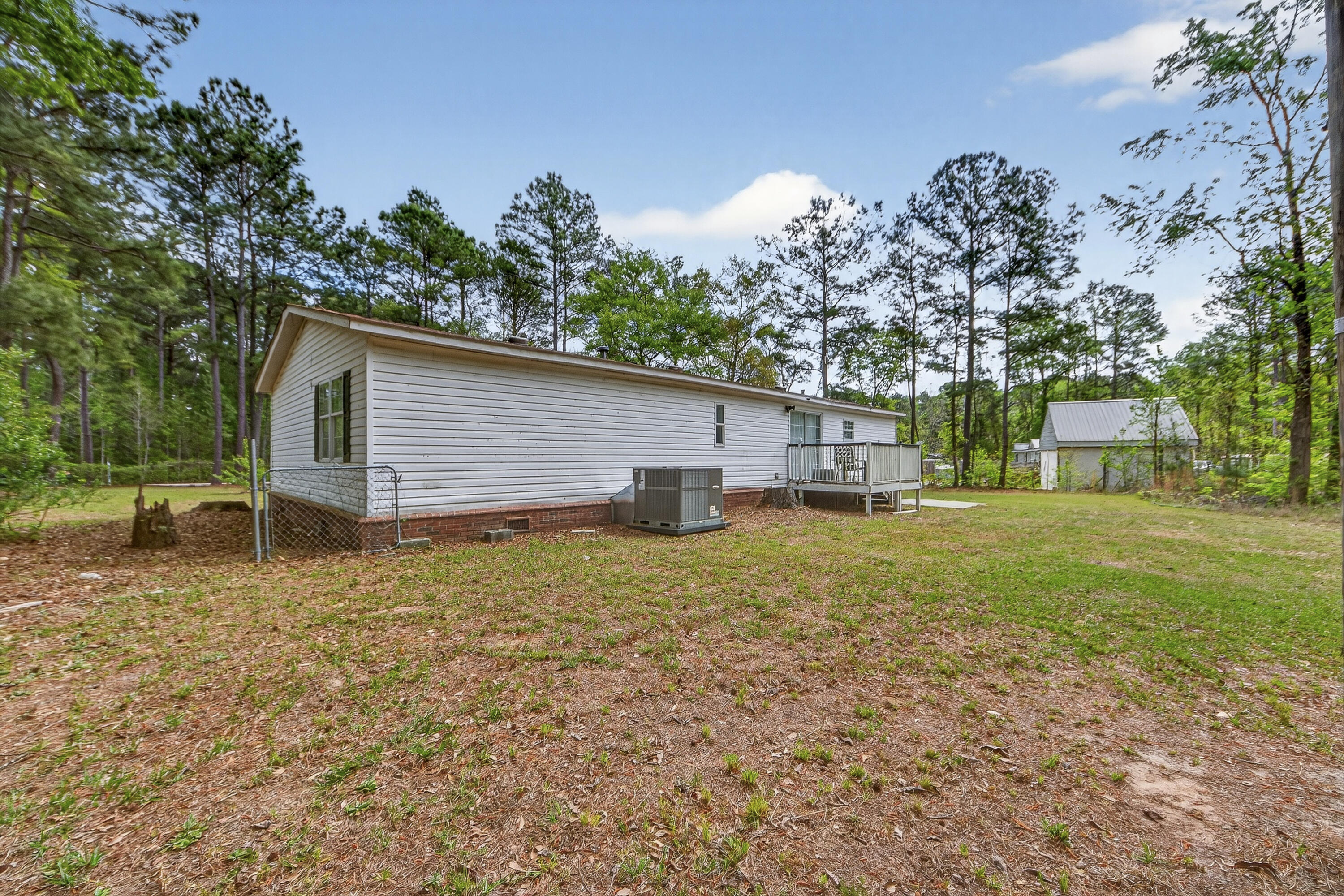 1093 Tobacco Road