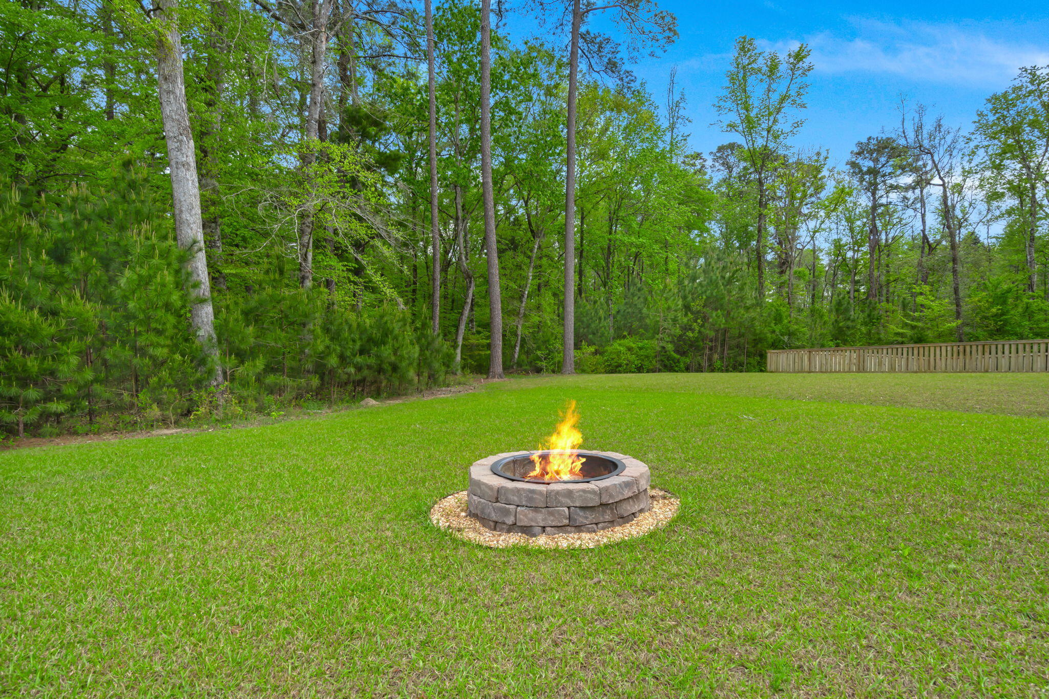 404 Oak View Way