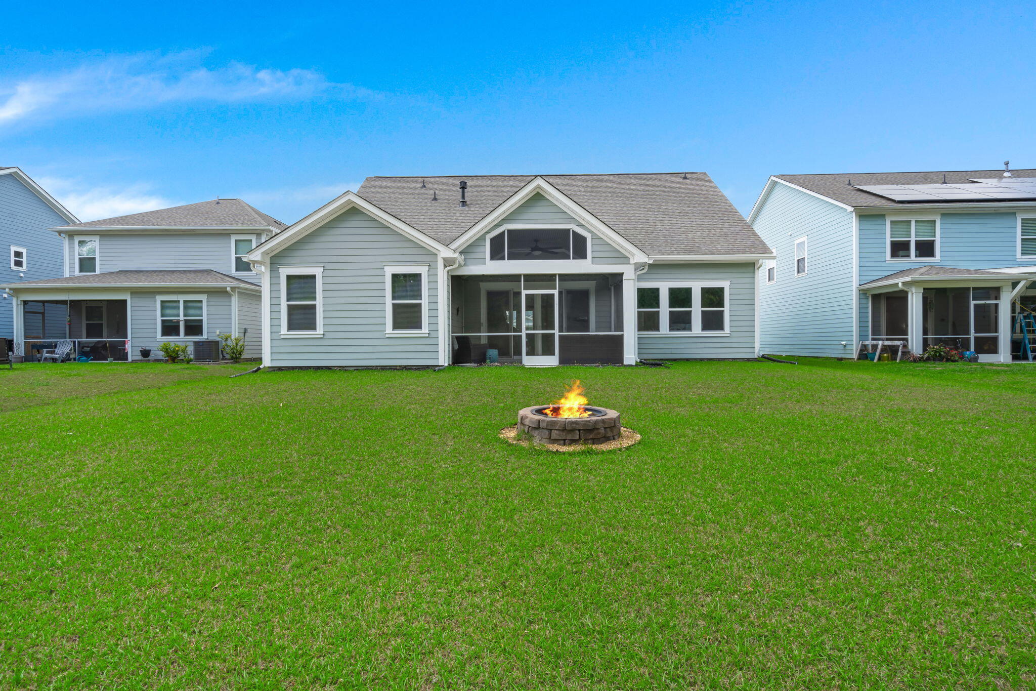 404 Oak View Way