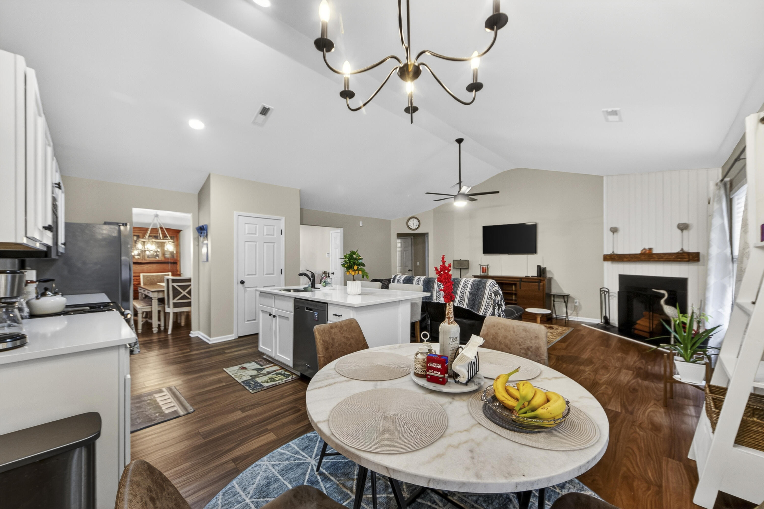5252 Copley Circle